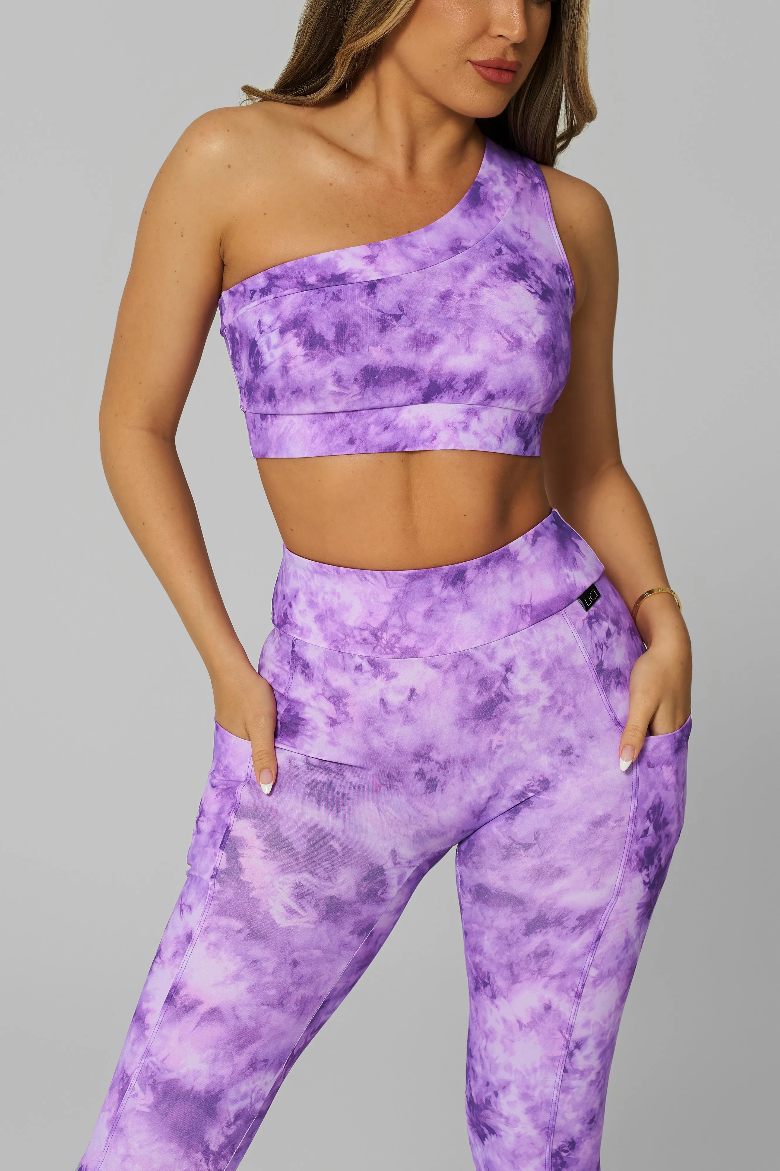 Groove Pocket Legging Park Day