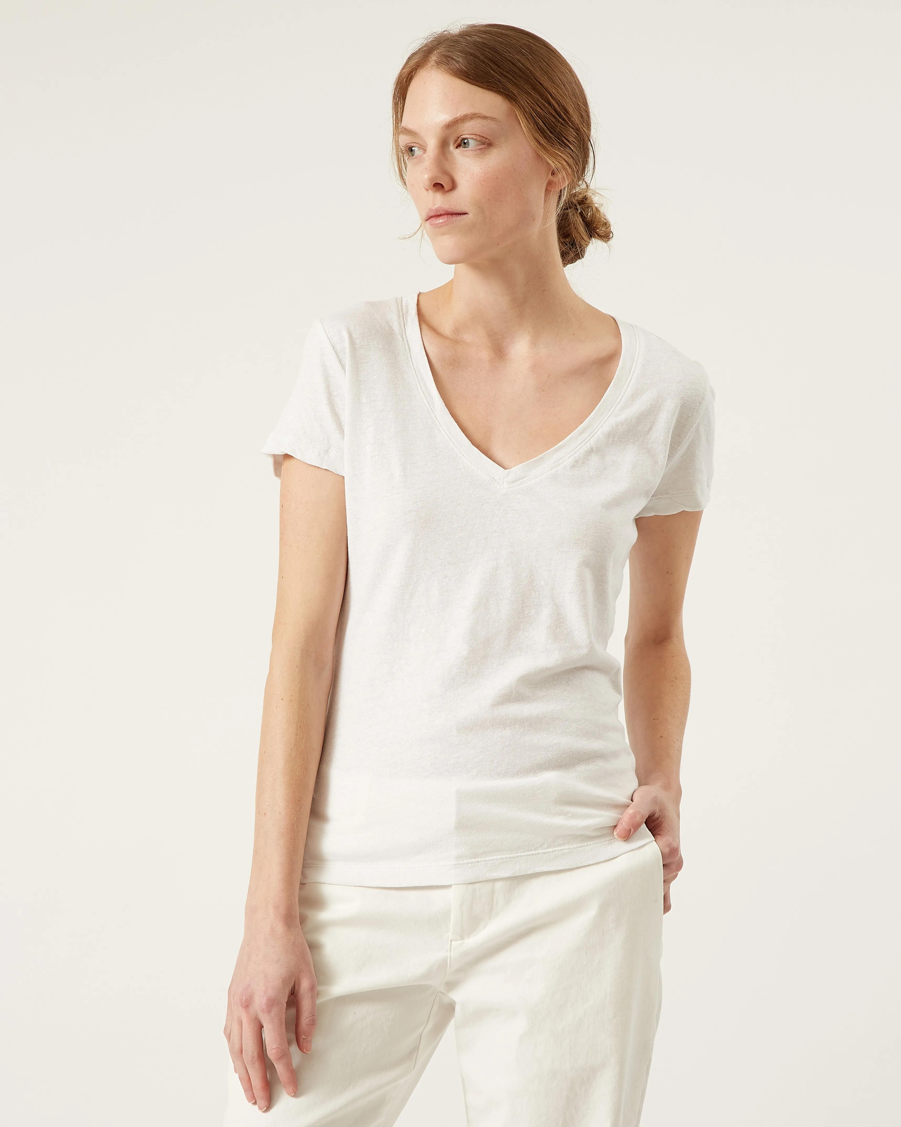 Fiona V-Neck Tee Dynamic Glow Cool Edge
