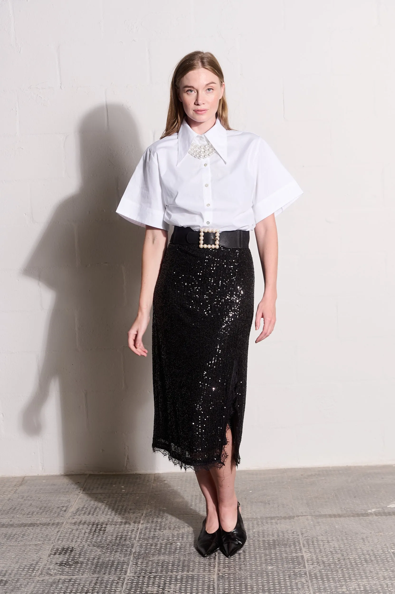 Relax Outfit Sequin Skirt with Lace in Black