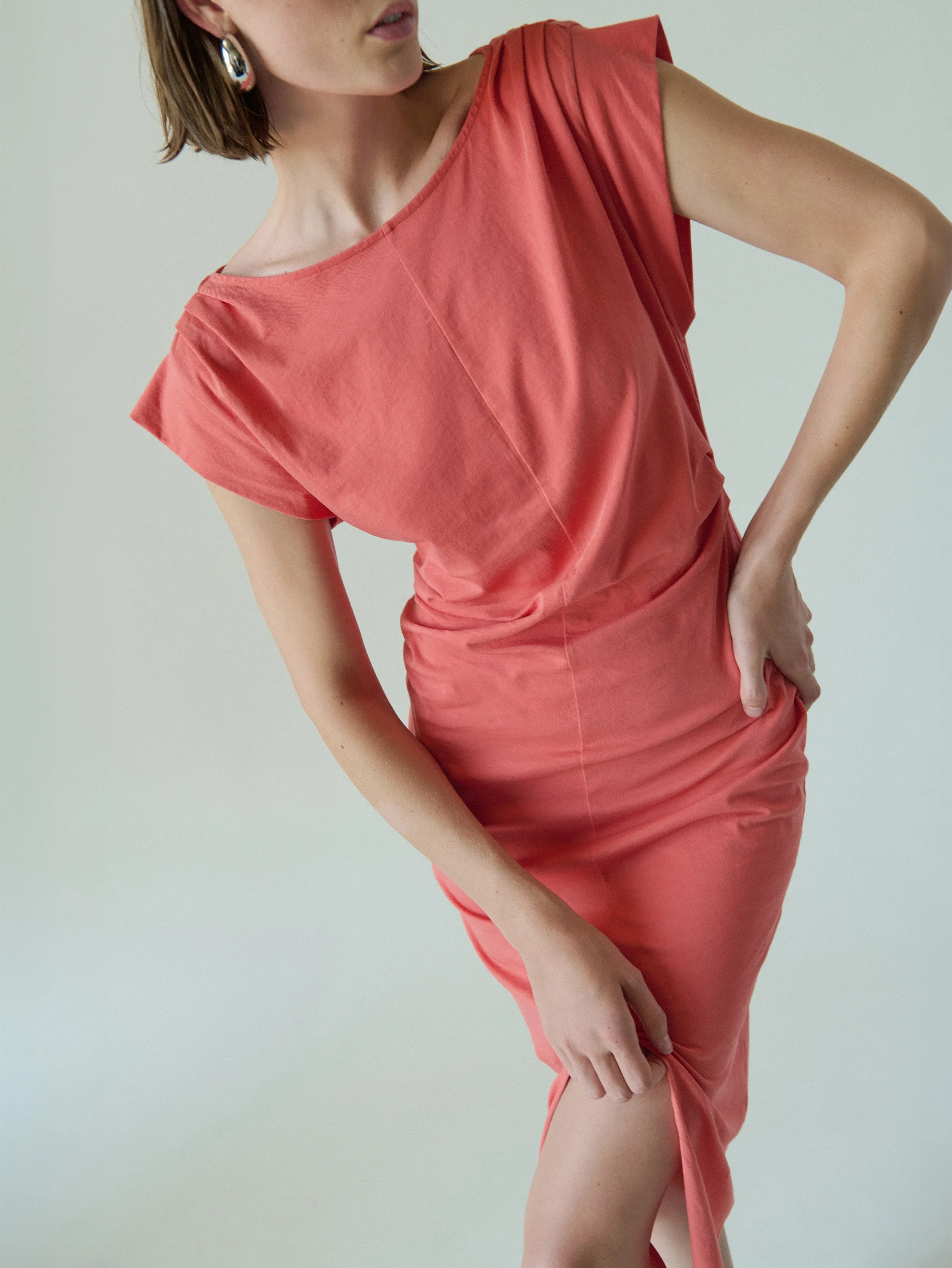 Salma Pleated Midi FlexibleCollarDesign