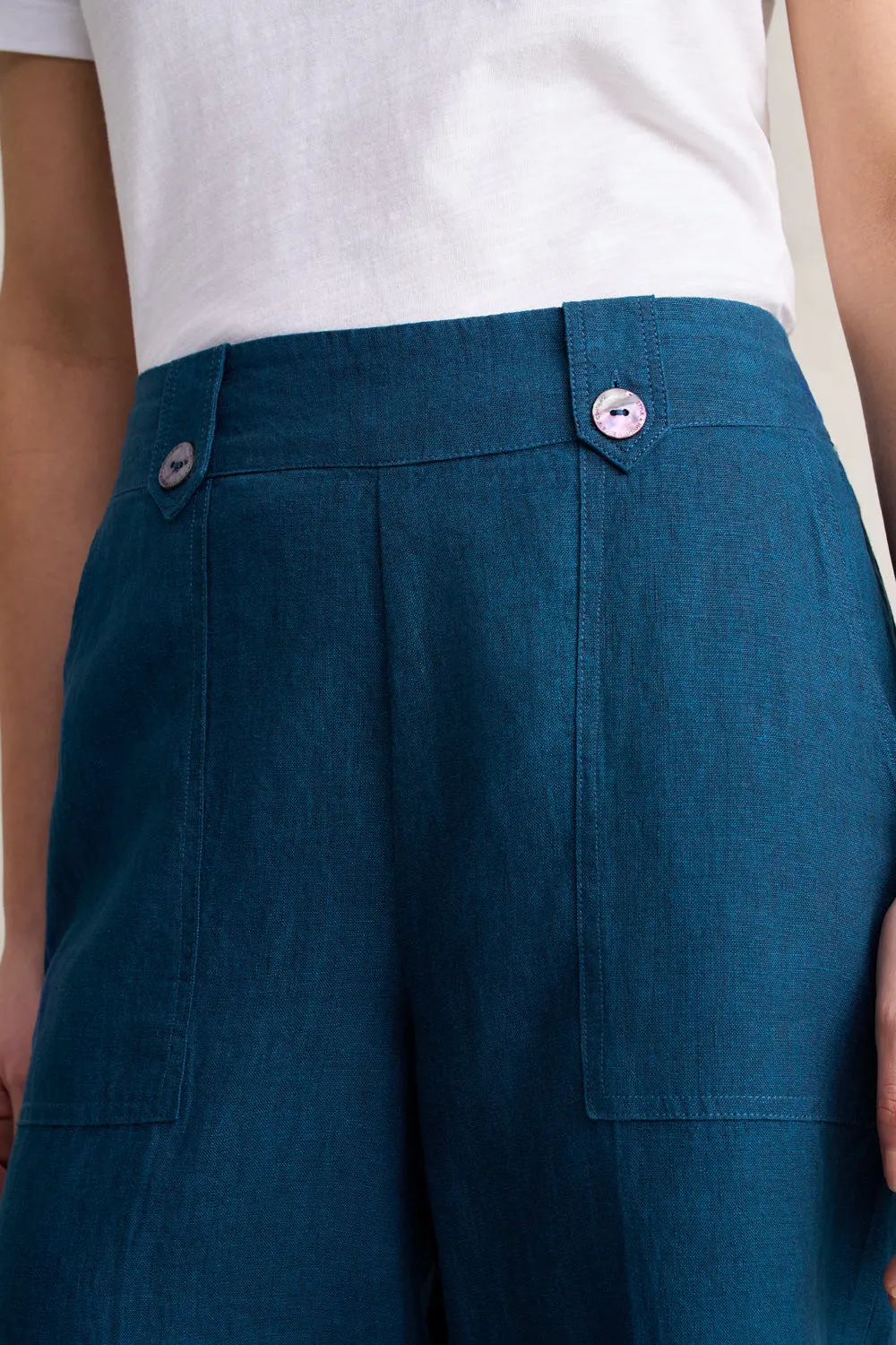 Waist Tab Linen Short - Navy Delave Punk style Flats