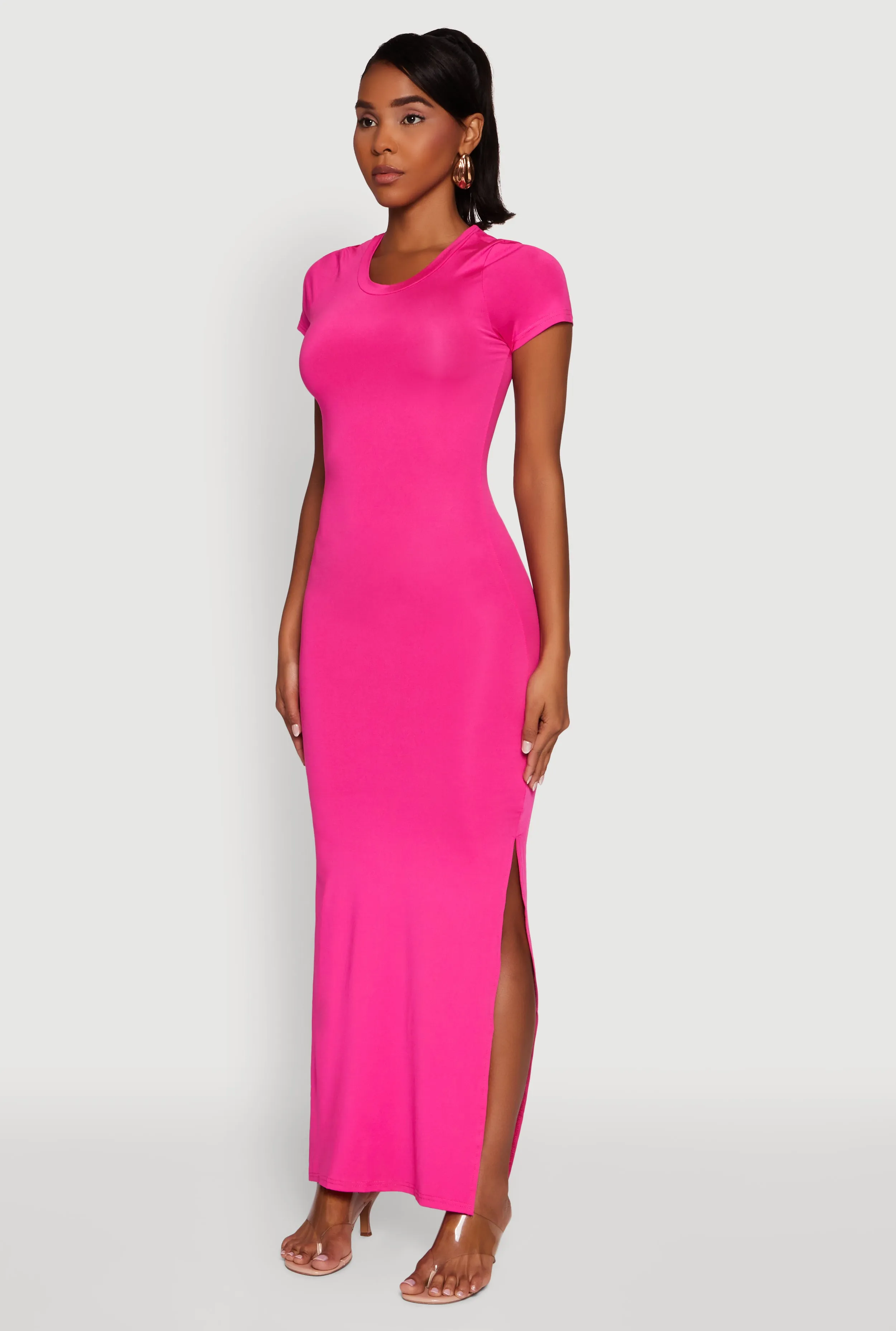 With its sophisticated design this dress will always remain a classic wardrobe piece Daisy Crew Neck Side Slit T Shirt Dress
