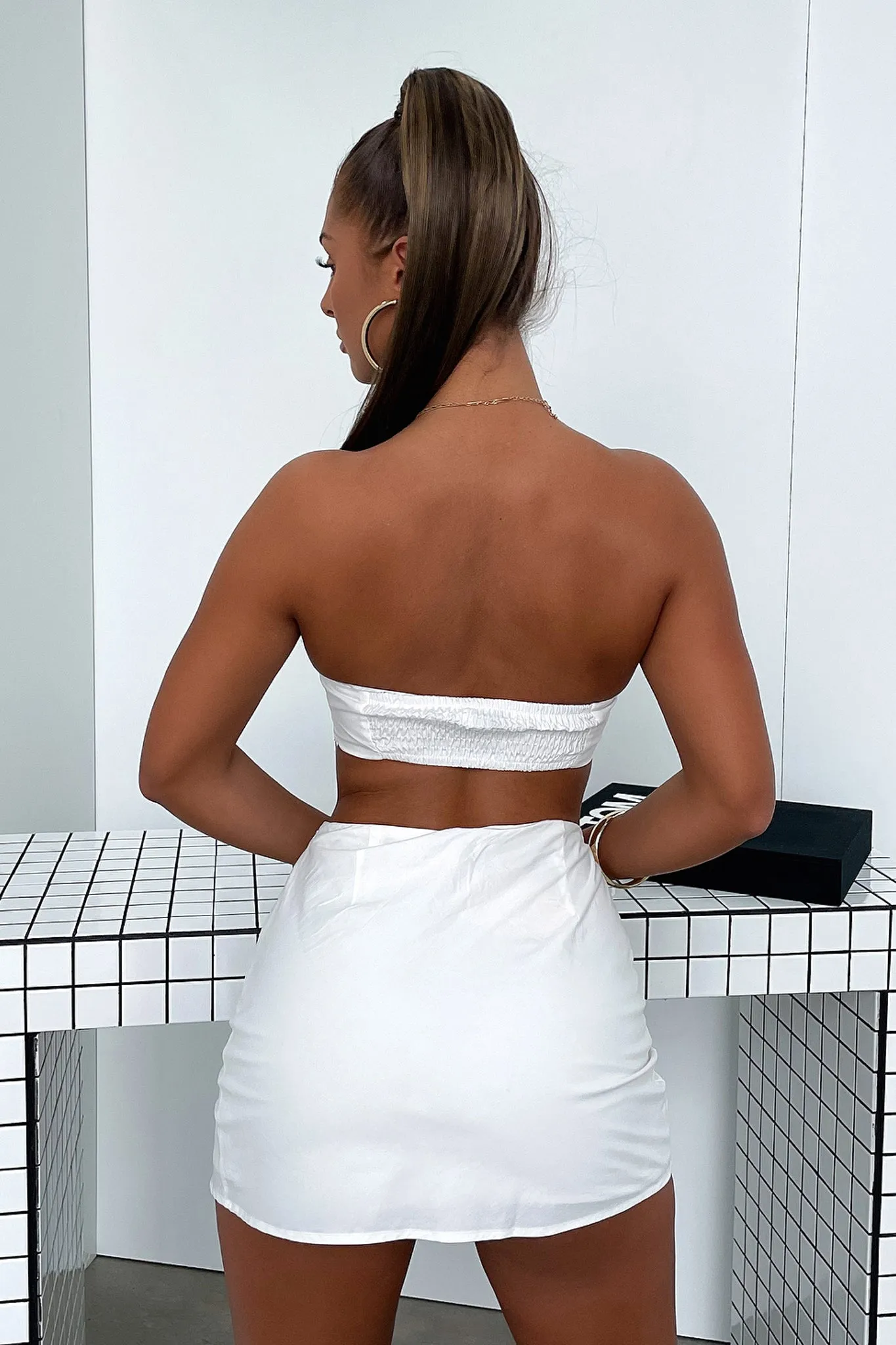 summer look SoftKnit Julia Crop - White