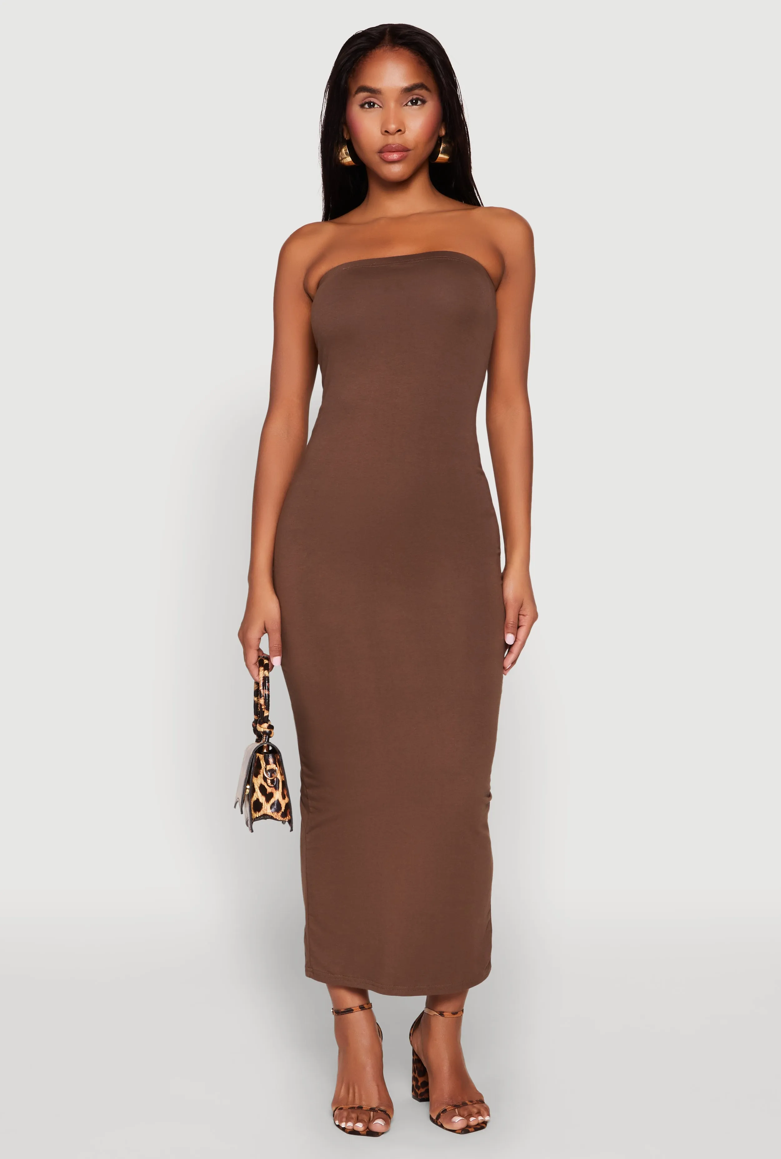 Daisy Maxi Tube Dress The easy-to-wear design of this maxi dress ensures that you can style it effortlessly