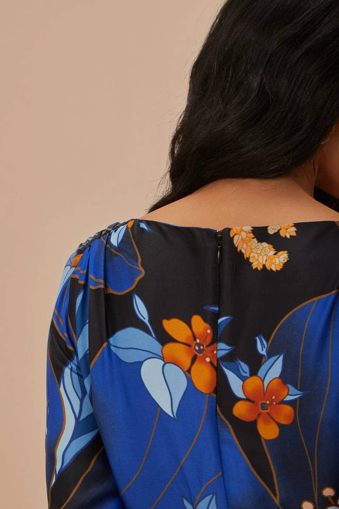 Sophisticated mid-calf gown Black Pietra Floral LENZING? ECOVERO? Viscose Midi Dress