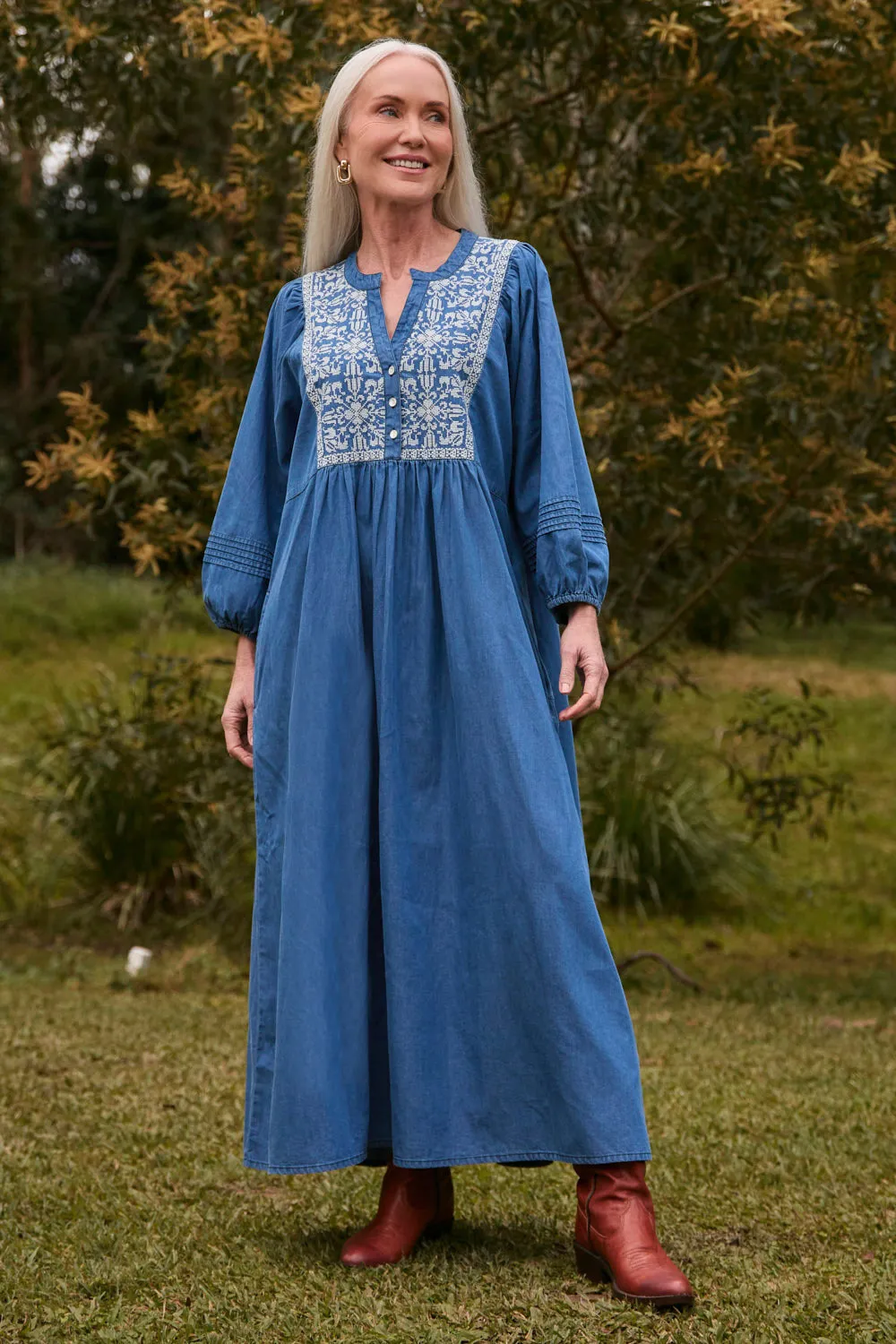 Elodie Chambray Smock Dress in Quebec Peach Soft Winter Light