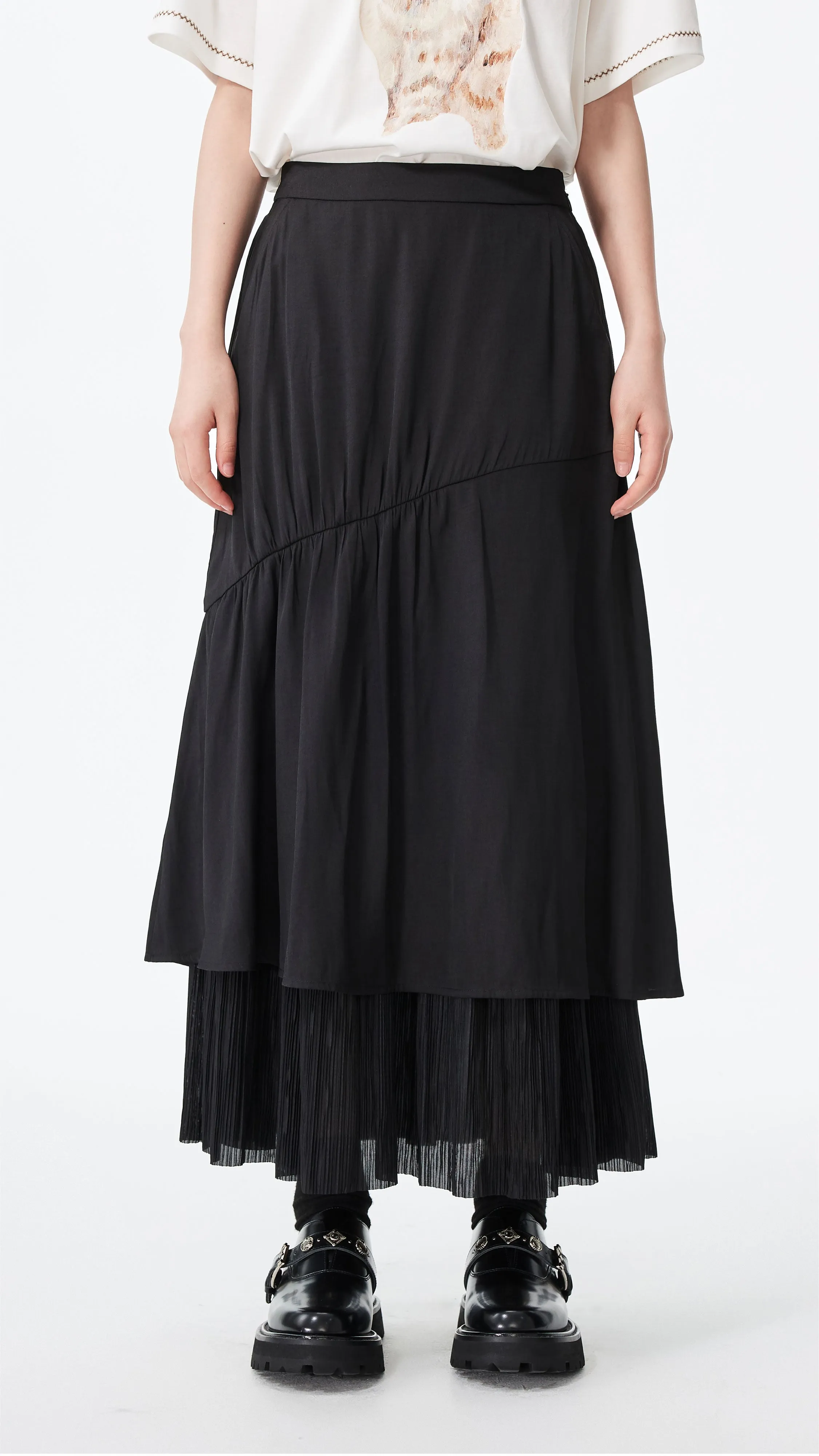 Flexible Material Pleated Patch Skirt