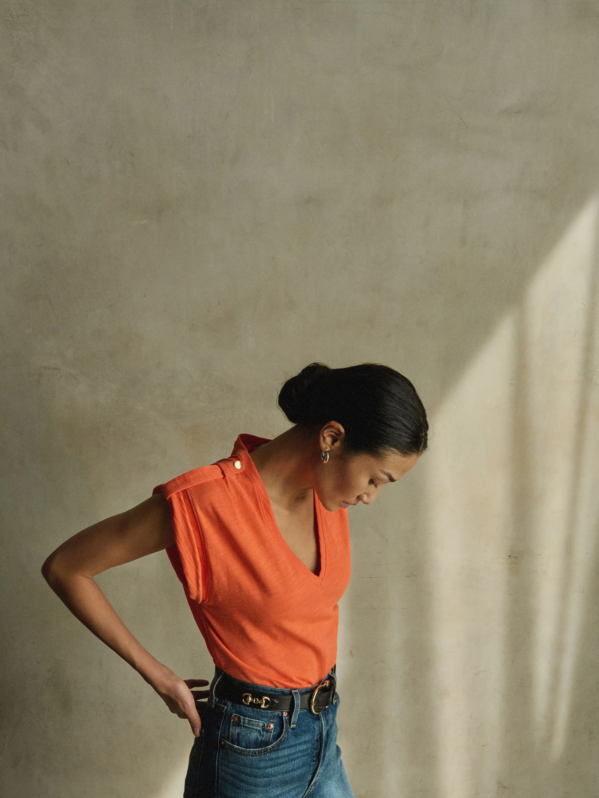 Cooper V-Neck Tank LightweightKnit