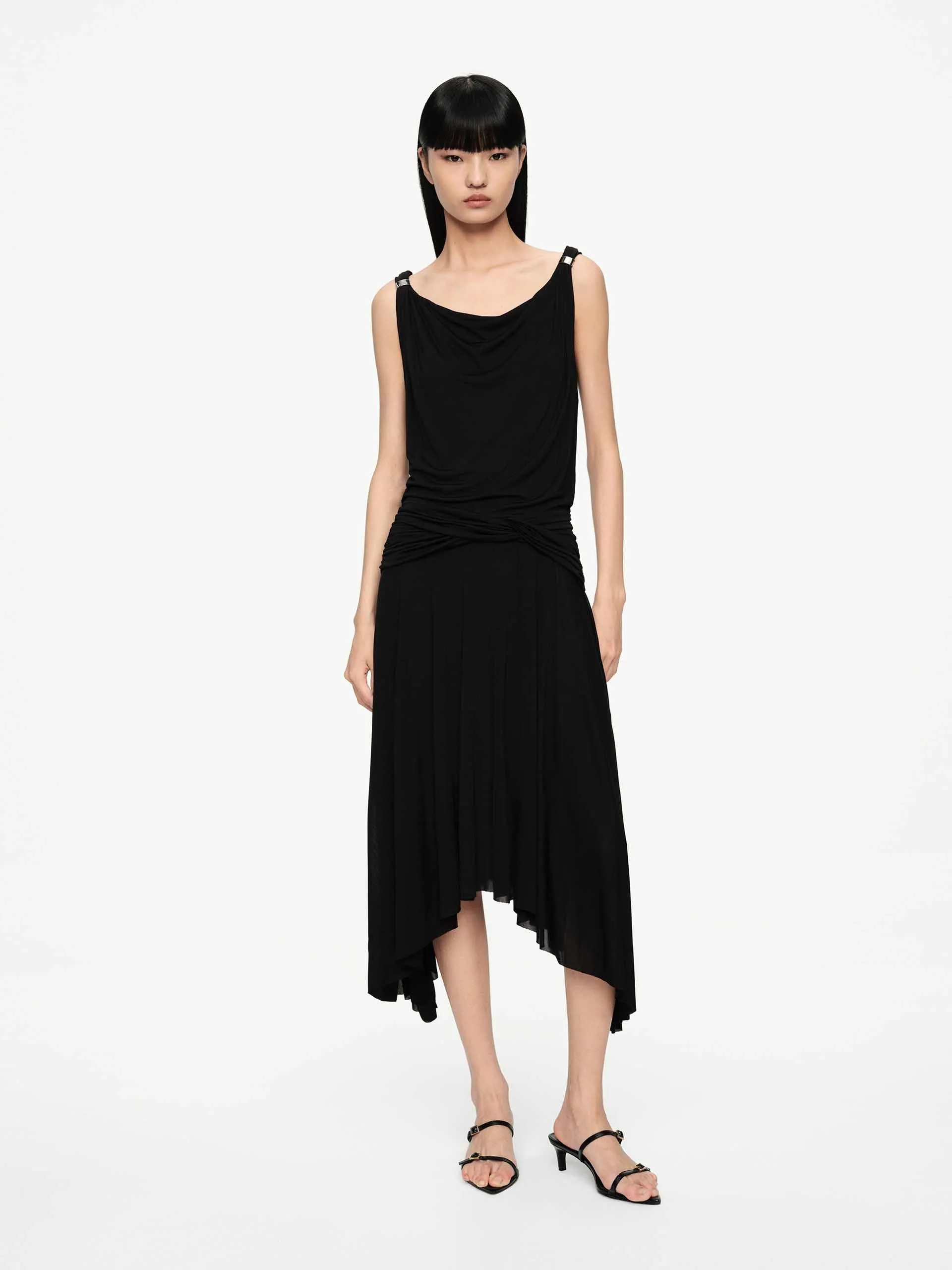 Flowy Hem Sleeveless Dress family gathering