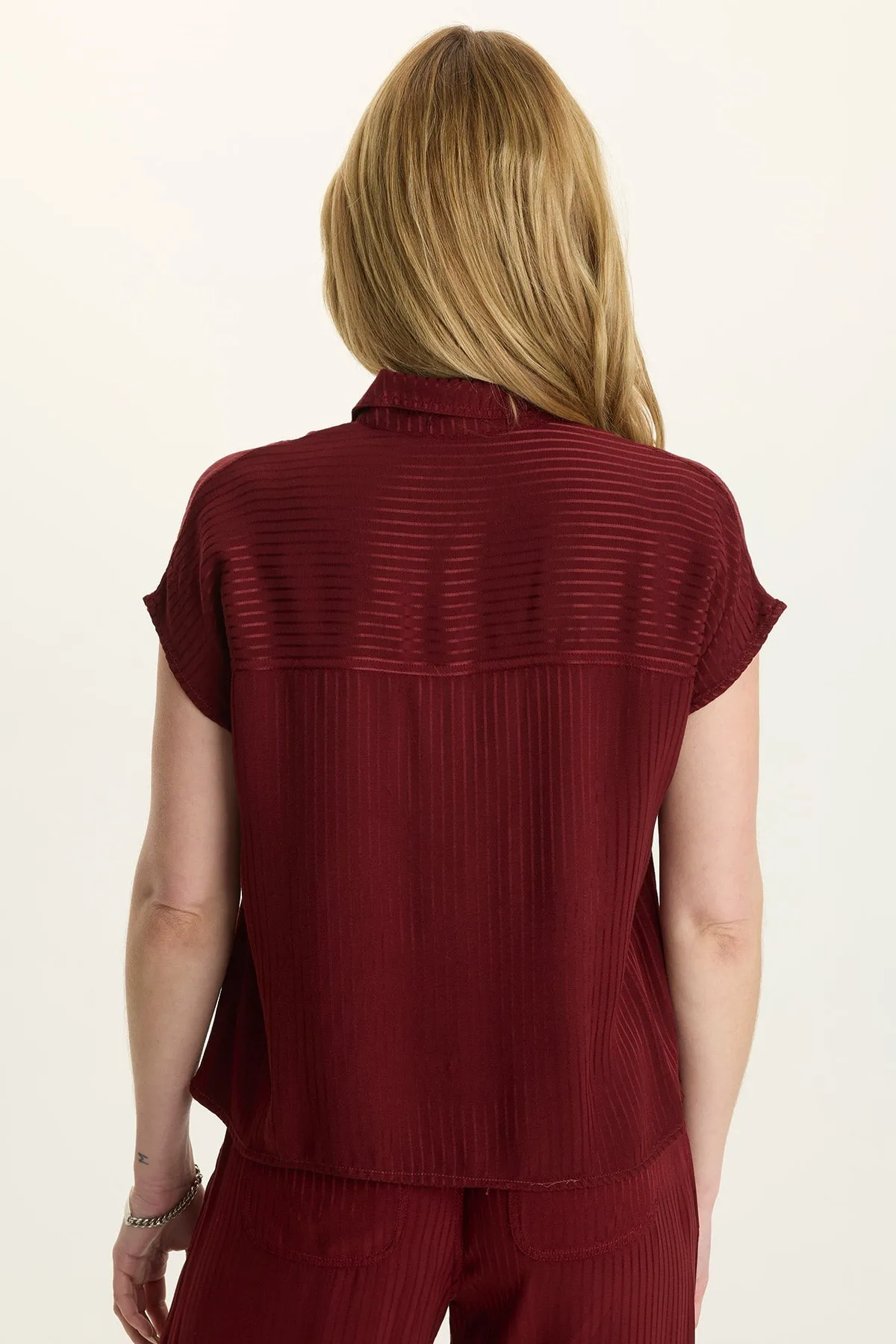 AntiPillFinish Swain Satin Stripe Short-Sleeve Button-Up