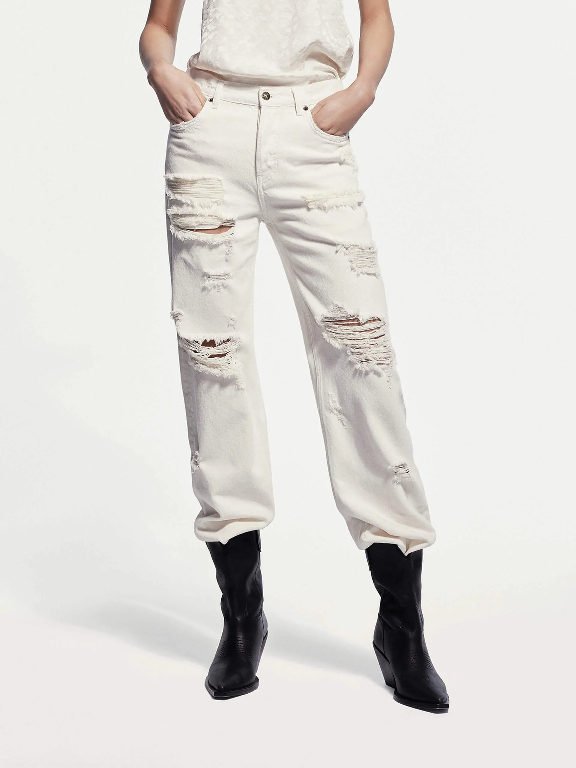 Durable Triple Stitched Seams Destroyed Straight Leg Jeans