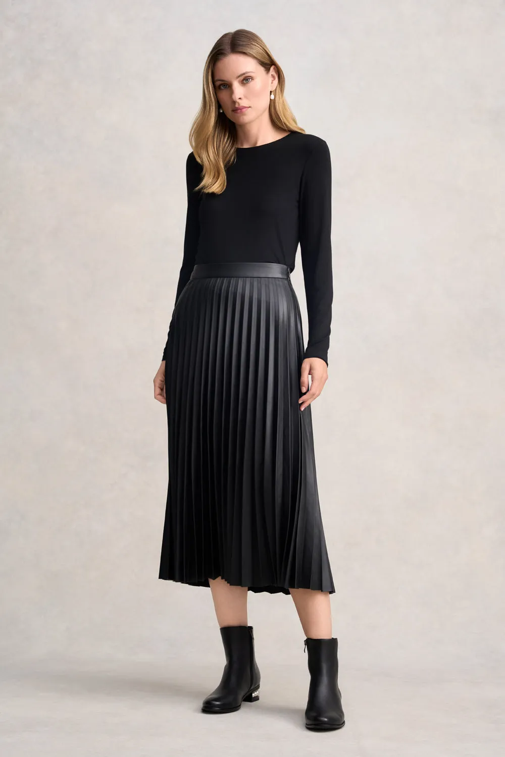 Designer Label Pleated Faux Leather Skirt - Black