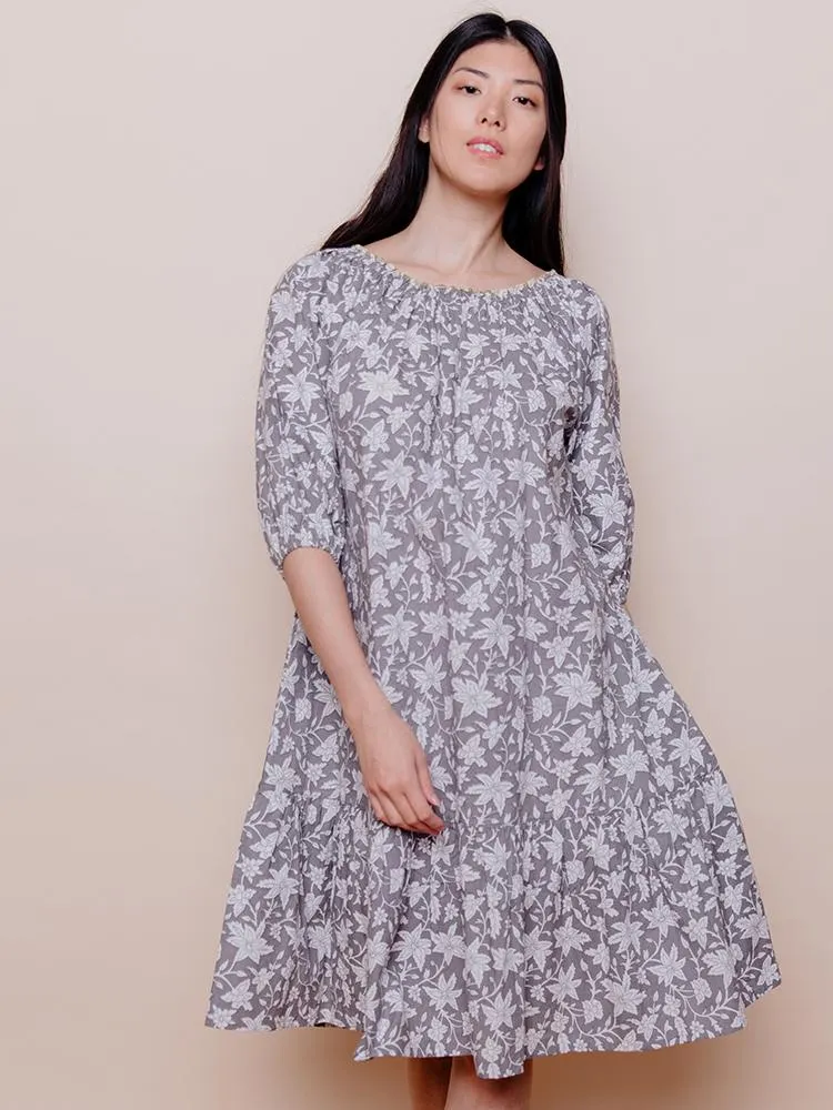 Aerated Seam Placement Minimal Mood Marnie Dress - Grey Floral