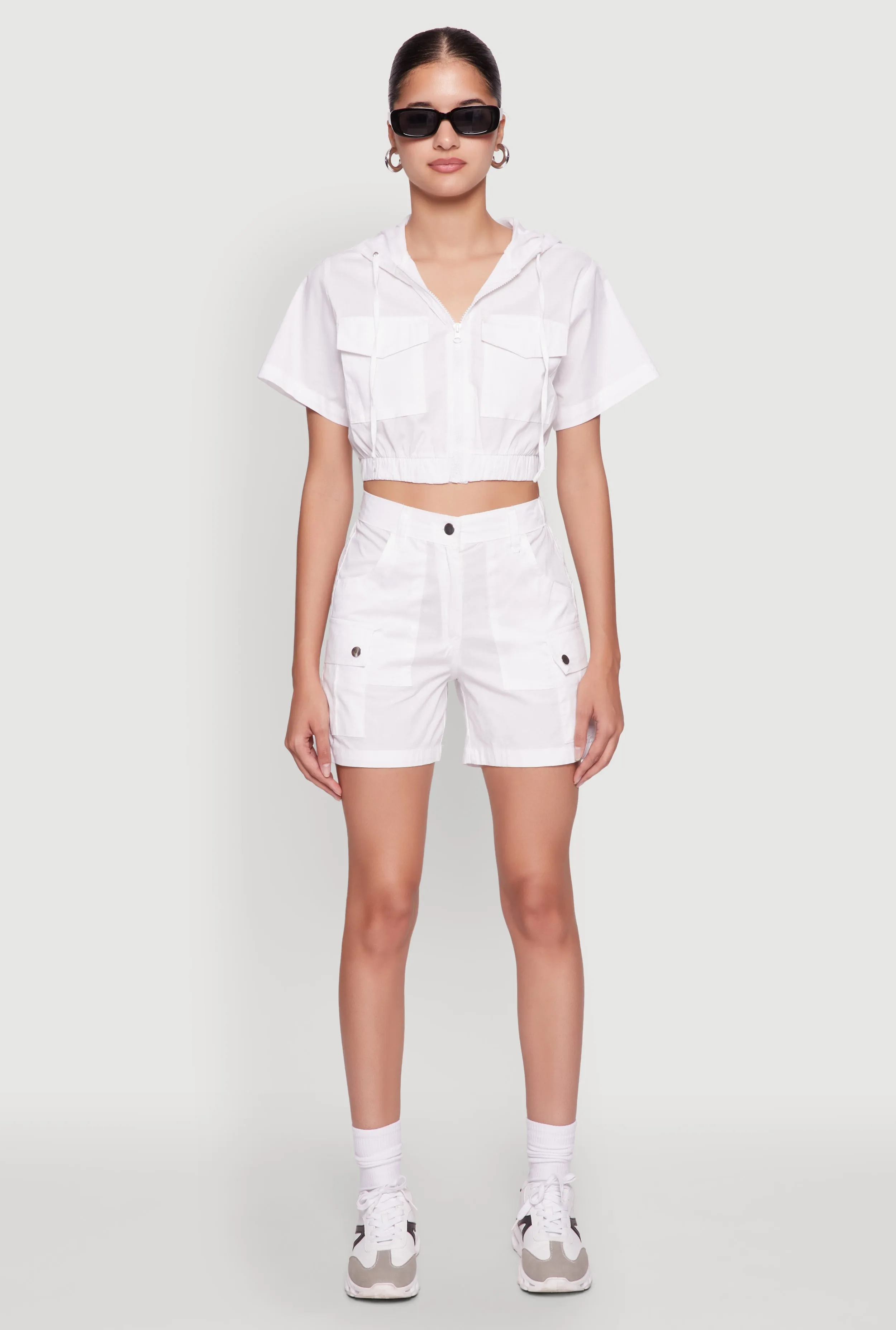 Trendy High Waisted Cargo Shorts Active Design plain shorts