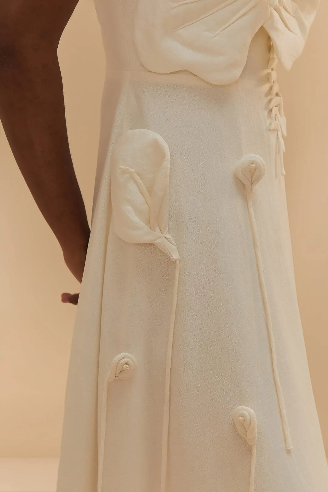 Off-White Garden LENZING? ECOVERO? Euroflax? Midi Dress Star Rise