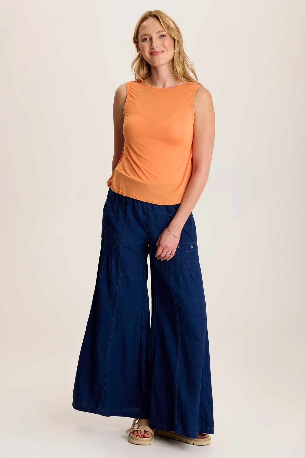 Permanent Crease Leka High-Boatneck Tank
