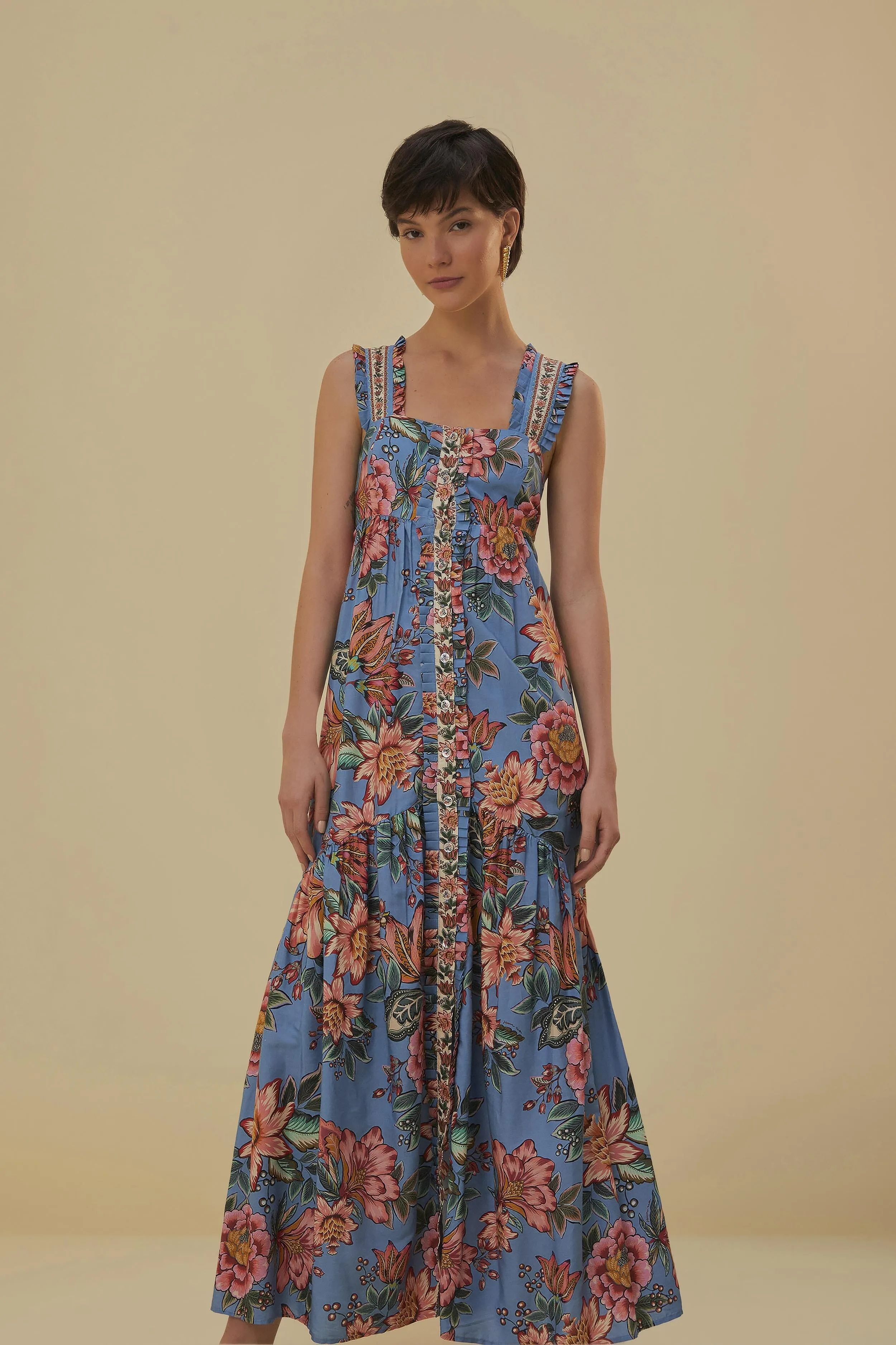 Blue Wonderful Bouquet Sleeveless Maxi Dress Stunning full-length outfit