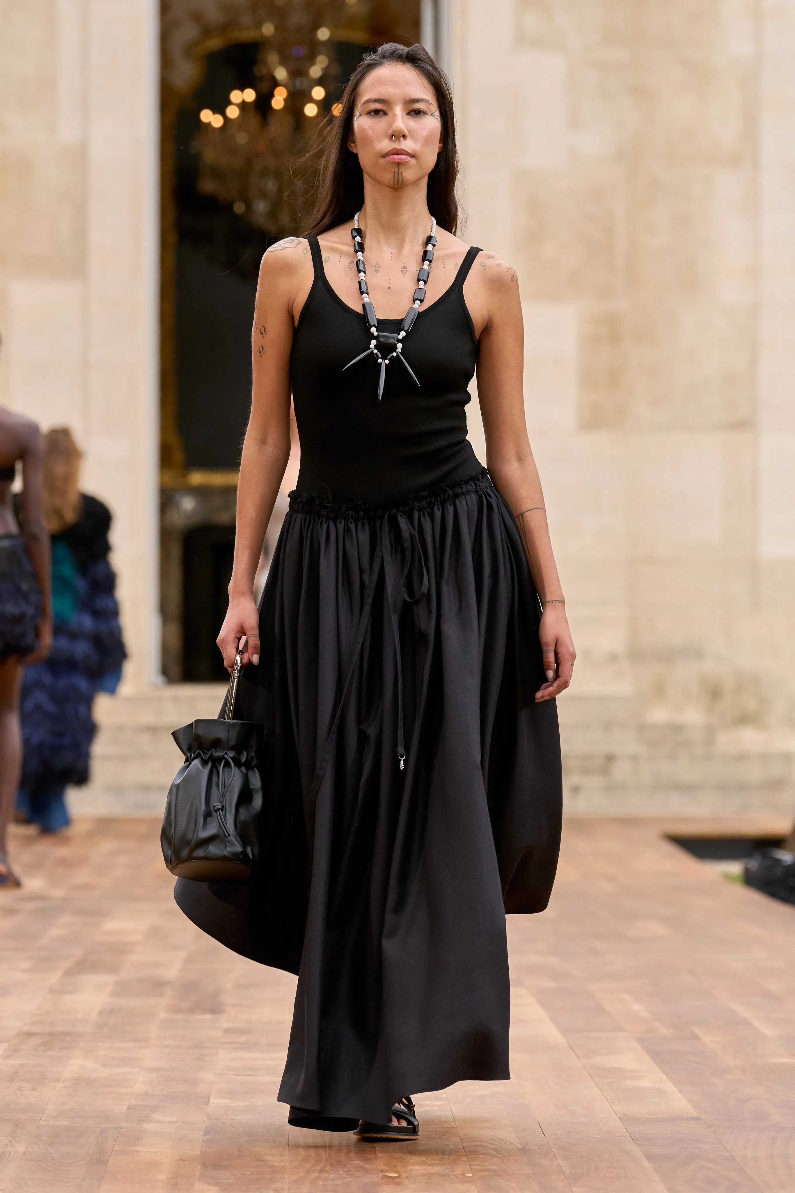 Luxury Mood Reuse Mode Dea Pleated Maxi Skirt in Black Virgin Wool Silk Linen