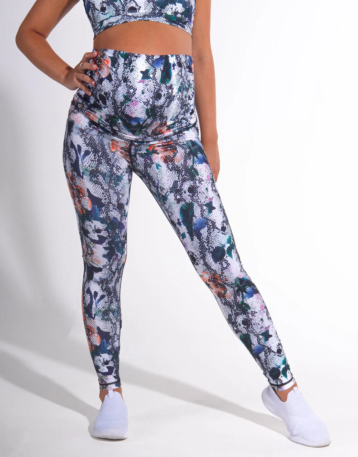 Layered Paneling Postpartum Fit Eco Friendly FLORAL SNAKE