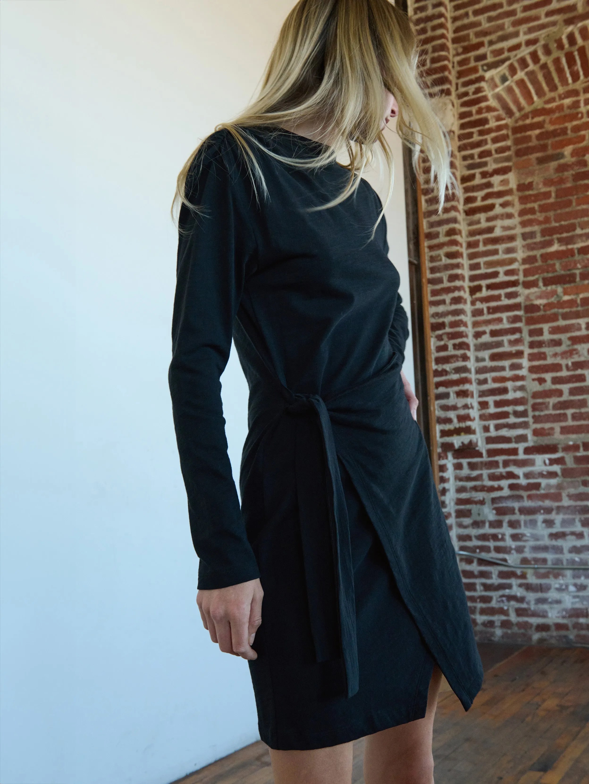 ZeroChafeSeams Taylor Wrap Mini