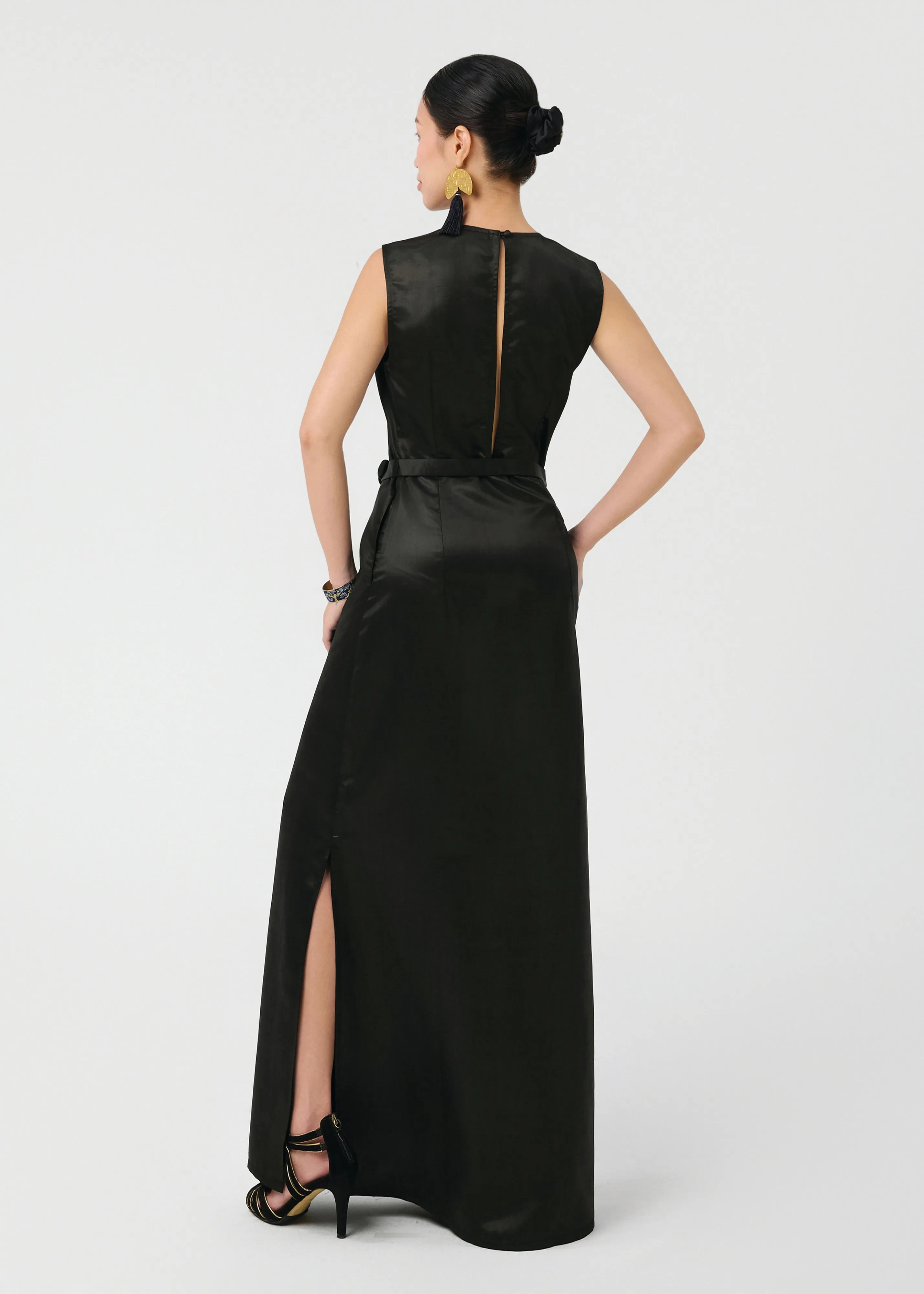LACQUER TRA SU - LANH MY A Fur Fit DoubleLayeredHem