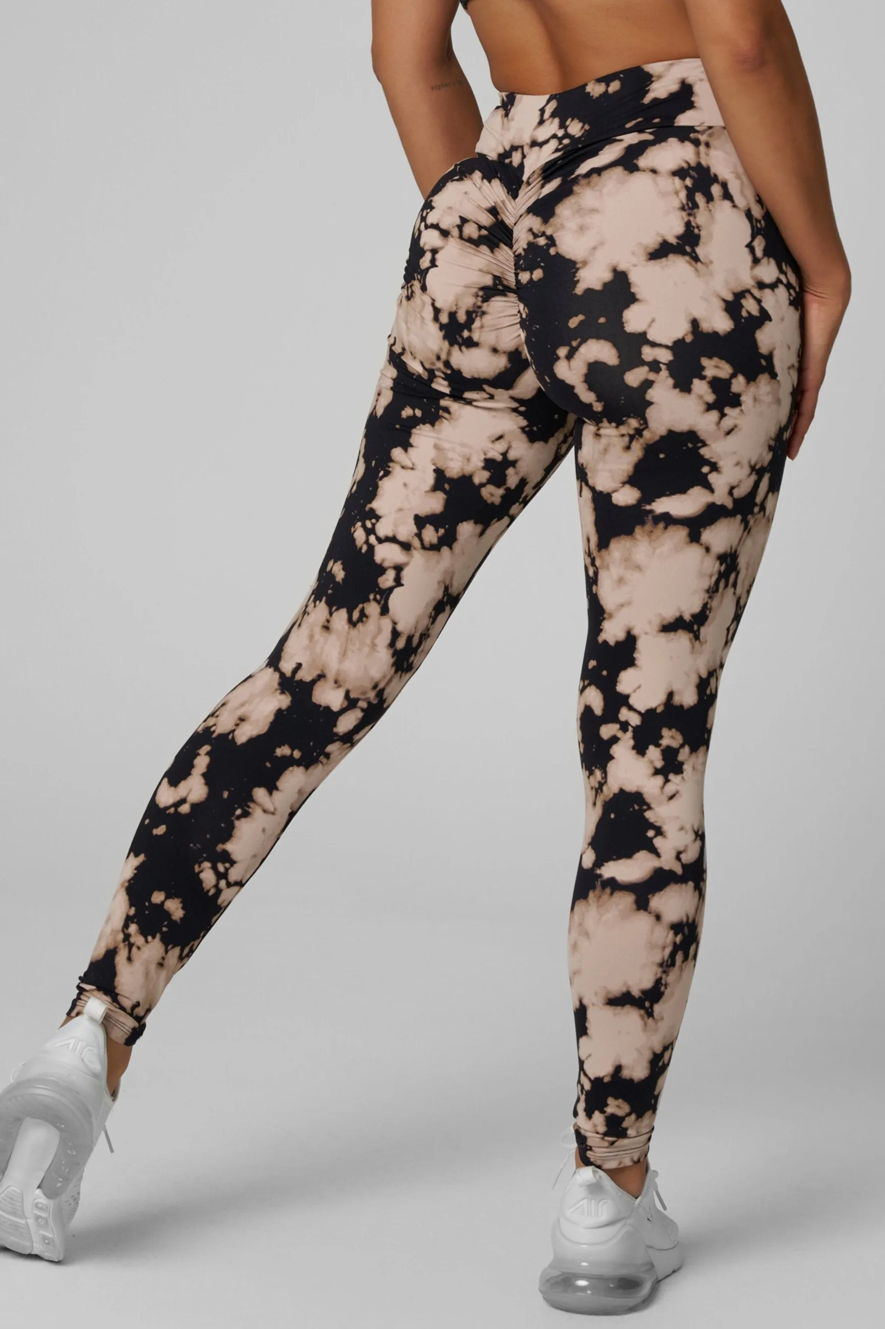 Aura Core Virtual Mode Duality High Waist Scrunch Legging