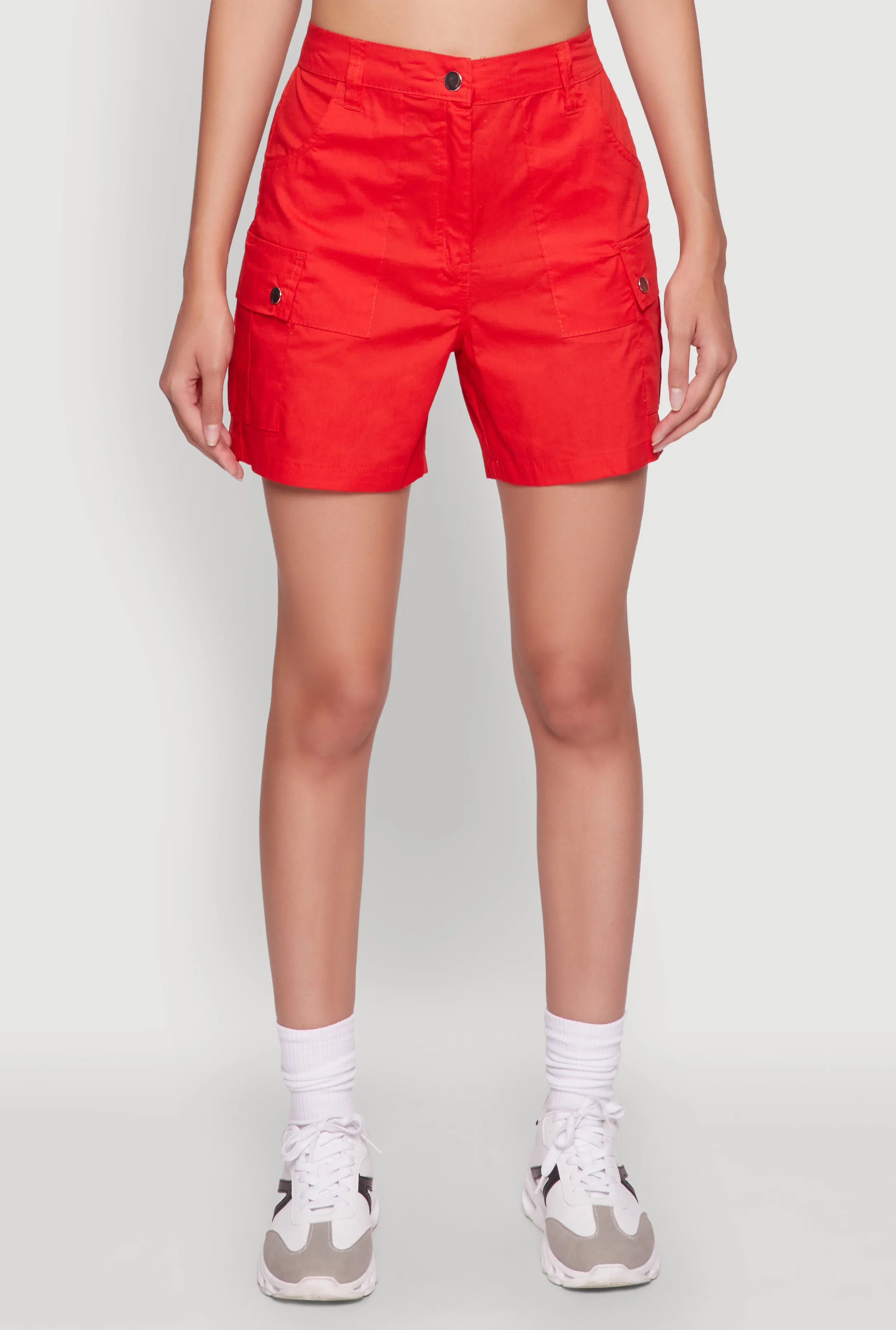 Trendy High Waisted Cargo Shorts rooftop party look