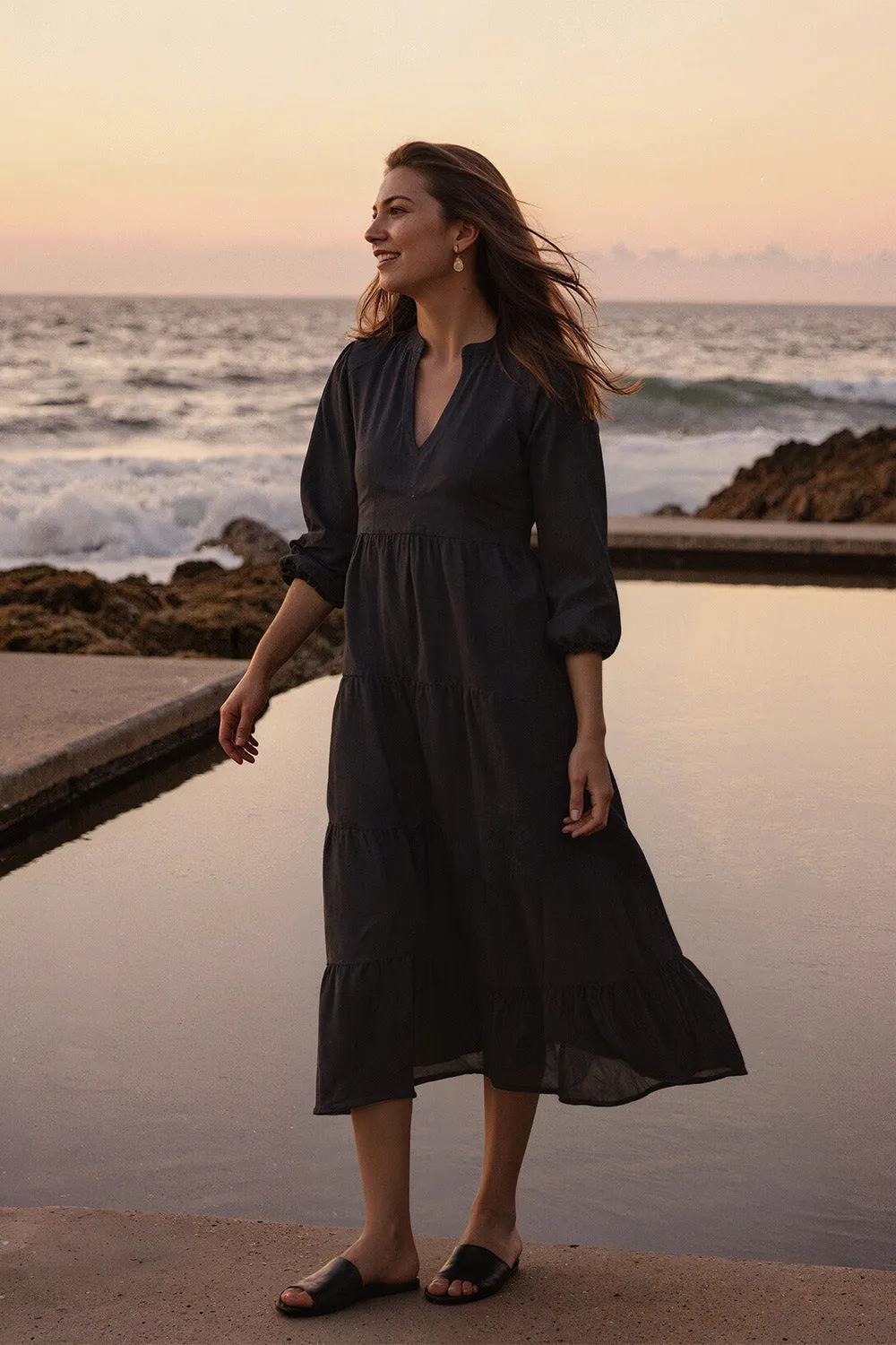 Sunset Glow Sabre Linen V-Neck Dress in Black