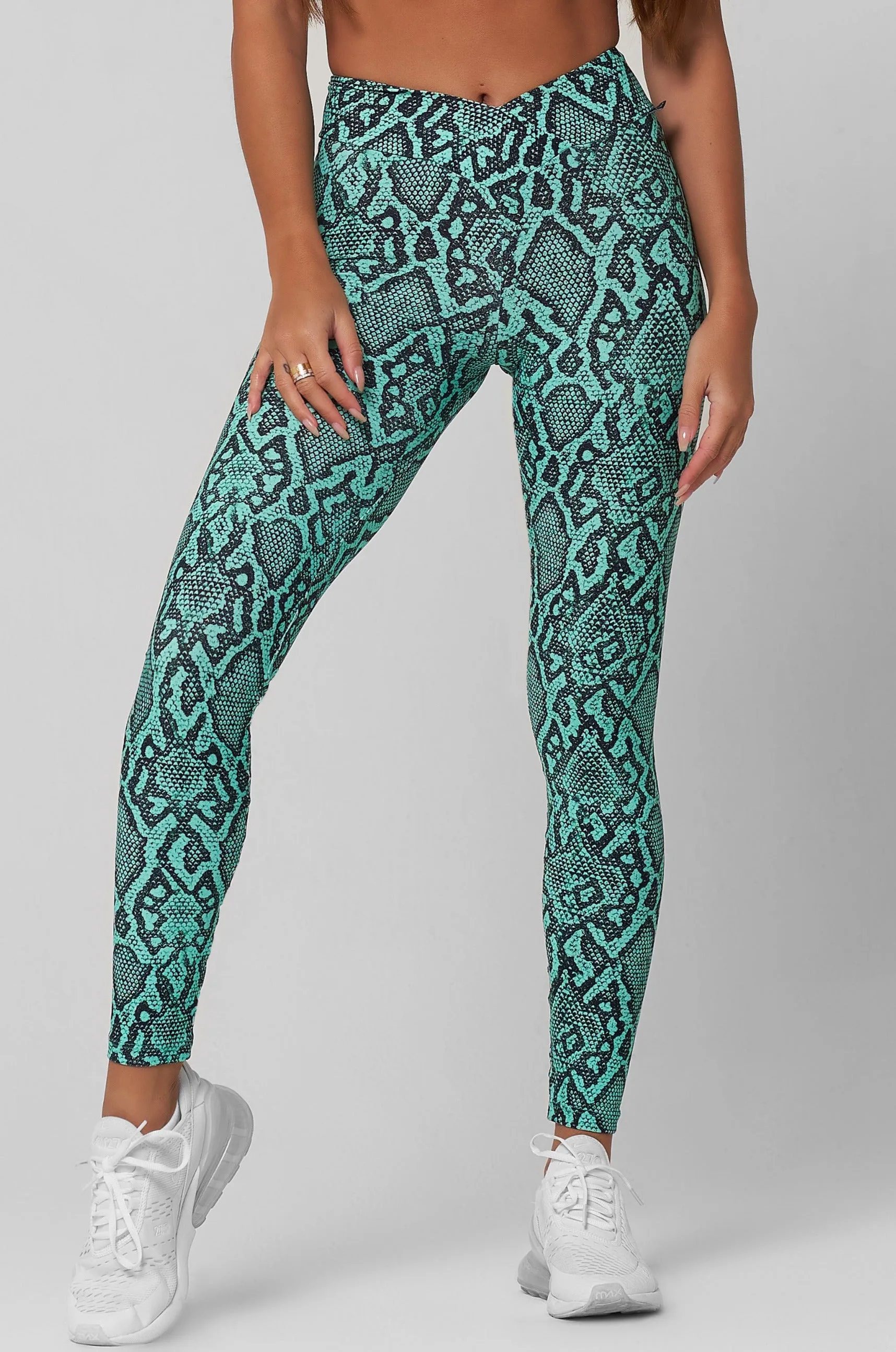 UVProtection Star Mood Boa V-Cut Scrunch Legging