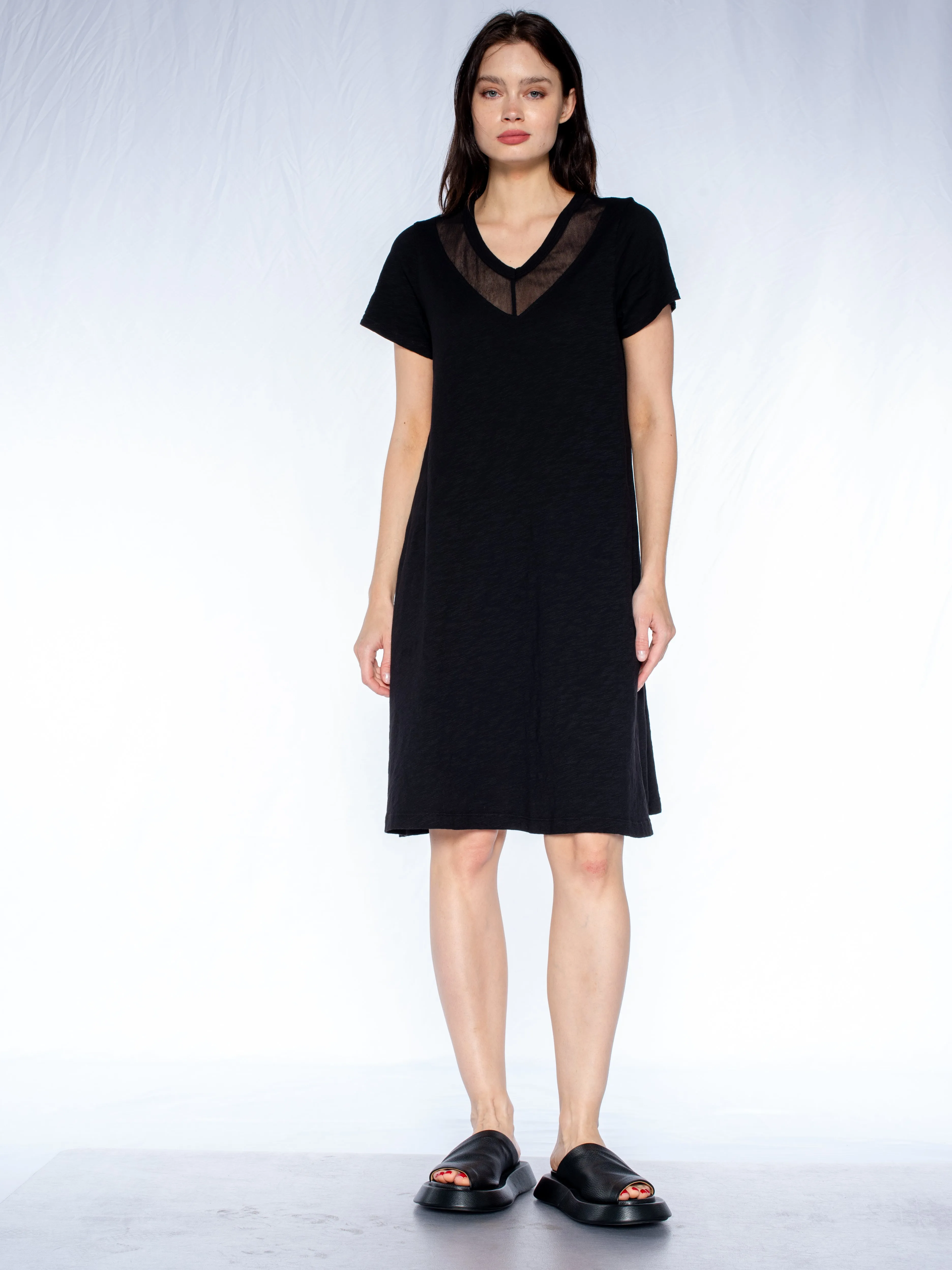 V-Neck Tulle Mix S/S Trapeze Dress Story Glow TumbleDry Safe