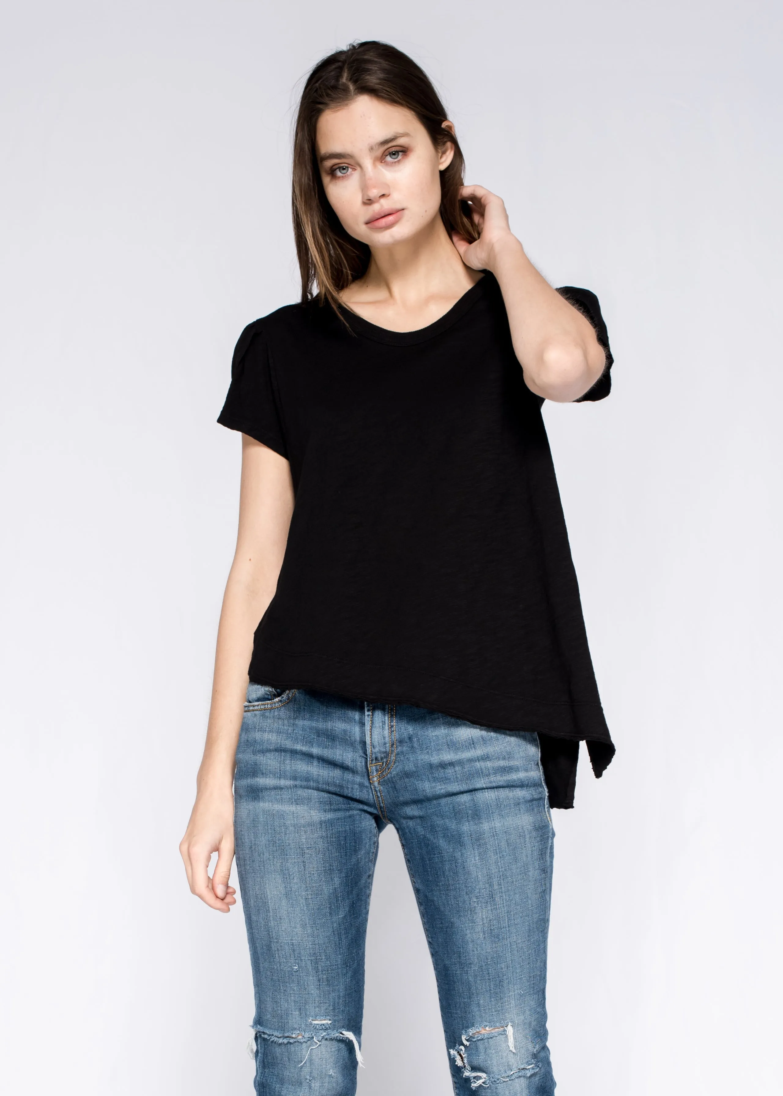 WindResistantWeave Gloss Fit Softly Shaped Asymmetric Hem with Petal Sleeve Top