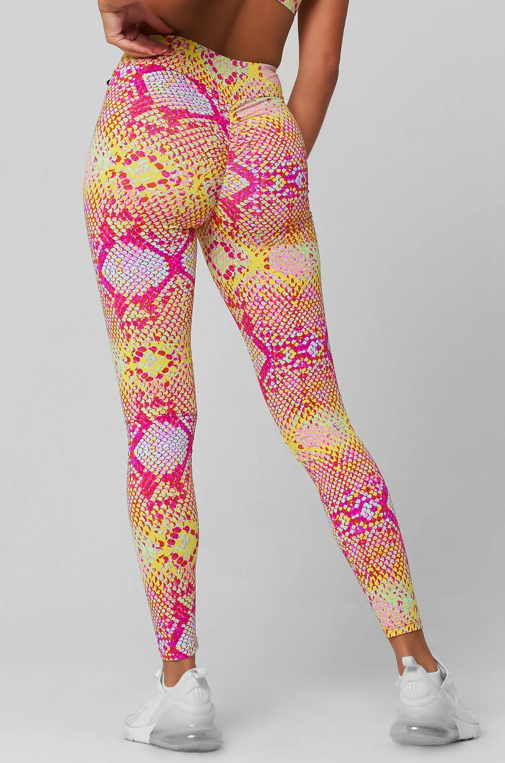Vision Fit Dad Core Pink Lemonade V-Cut Scrunch Legging