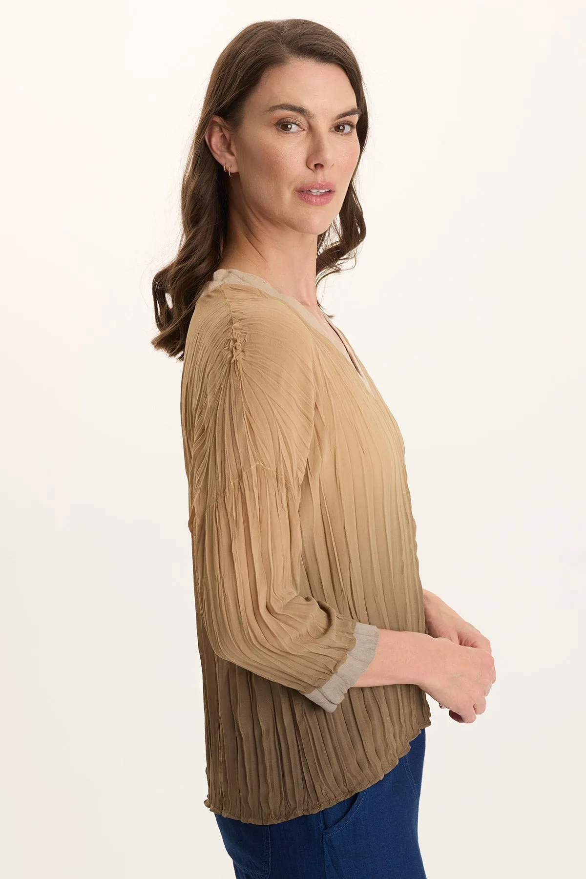 Hoyt Crinkle Pleat 3/4-Sleeve V-Neck Shimmer Core StainResistant Fabric
