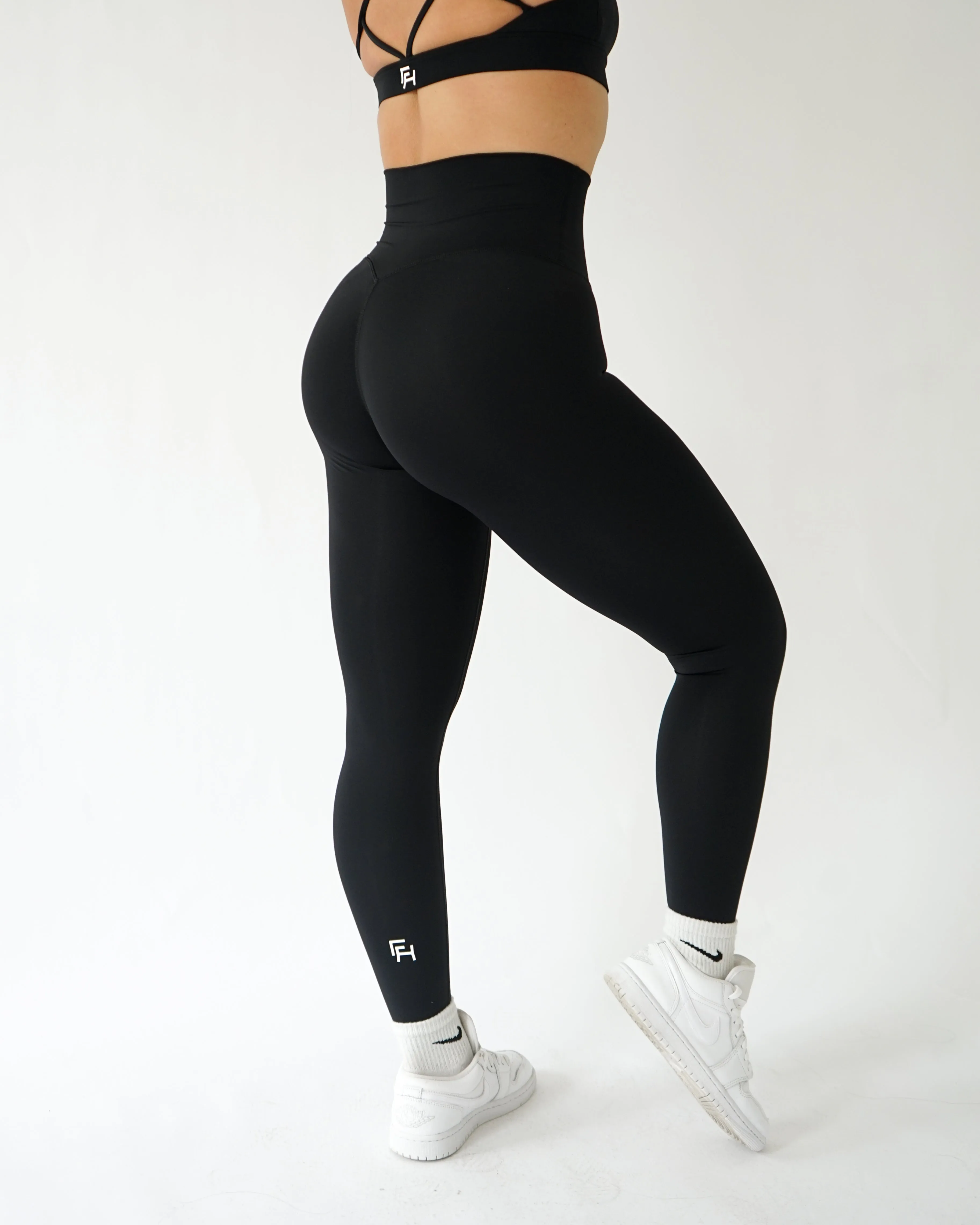 Impact Leggings 25?? - Black Anti Pilling Technology