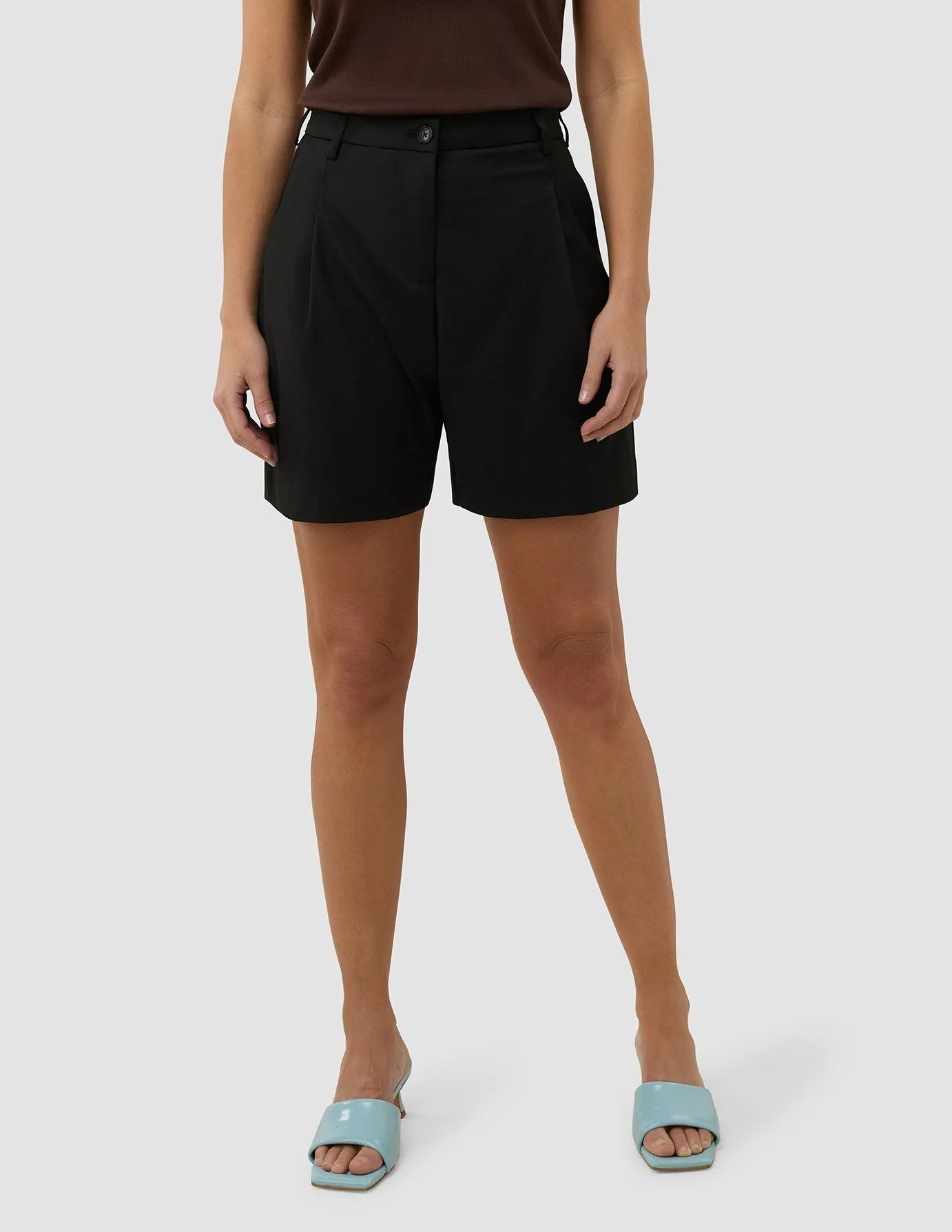 corduroy shorts Women's Skye Shorts Black