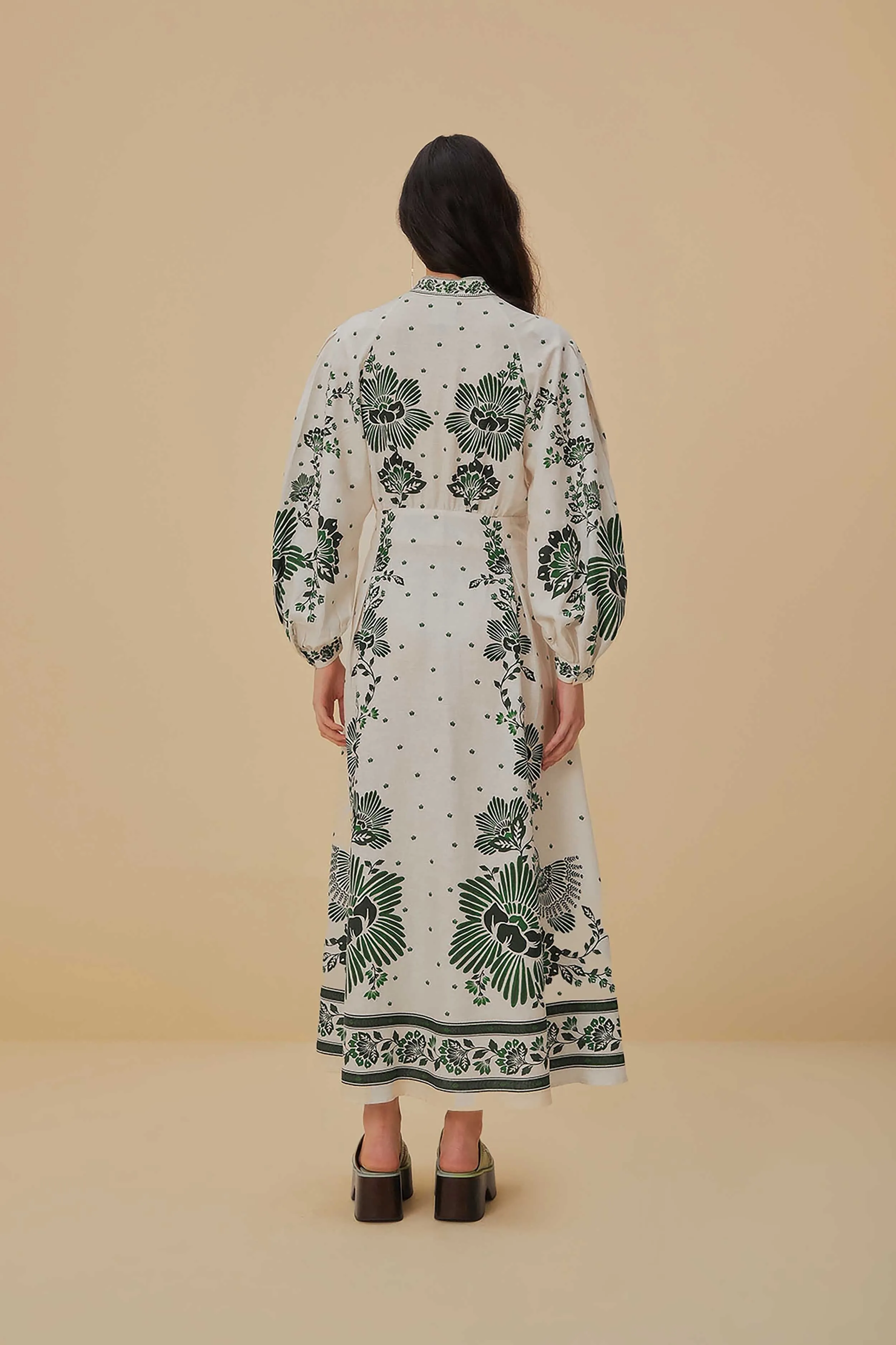 The classic design of this maxi dress makes it an essential piece for any fashion-forward wardrobe The simple yet refined design of this dress makes it easy to pair with different accessories Forest Soul Off-White Maxi Dress