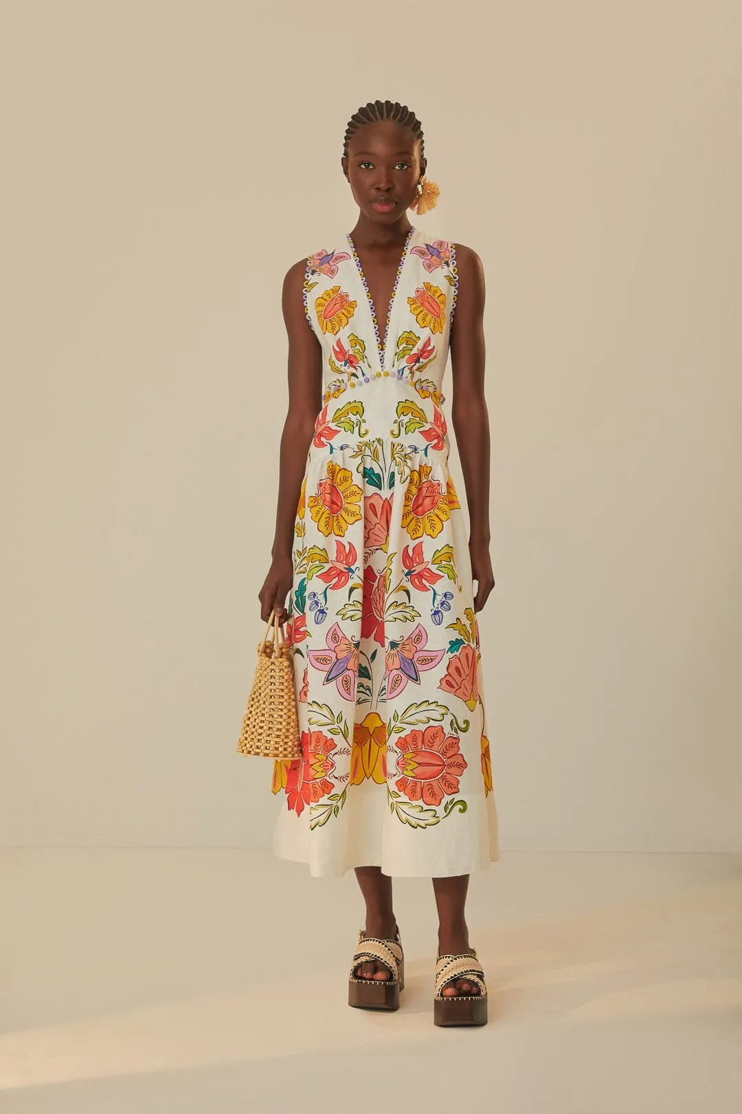 Off-White Floral Insects Euroflax? Premium Linen Maxi Dress This dress features a classic design that works well for both day and night wear