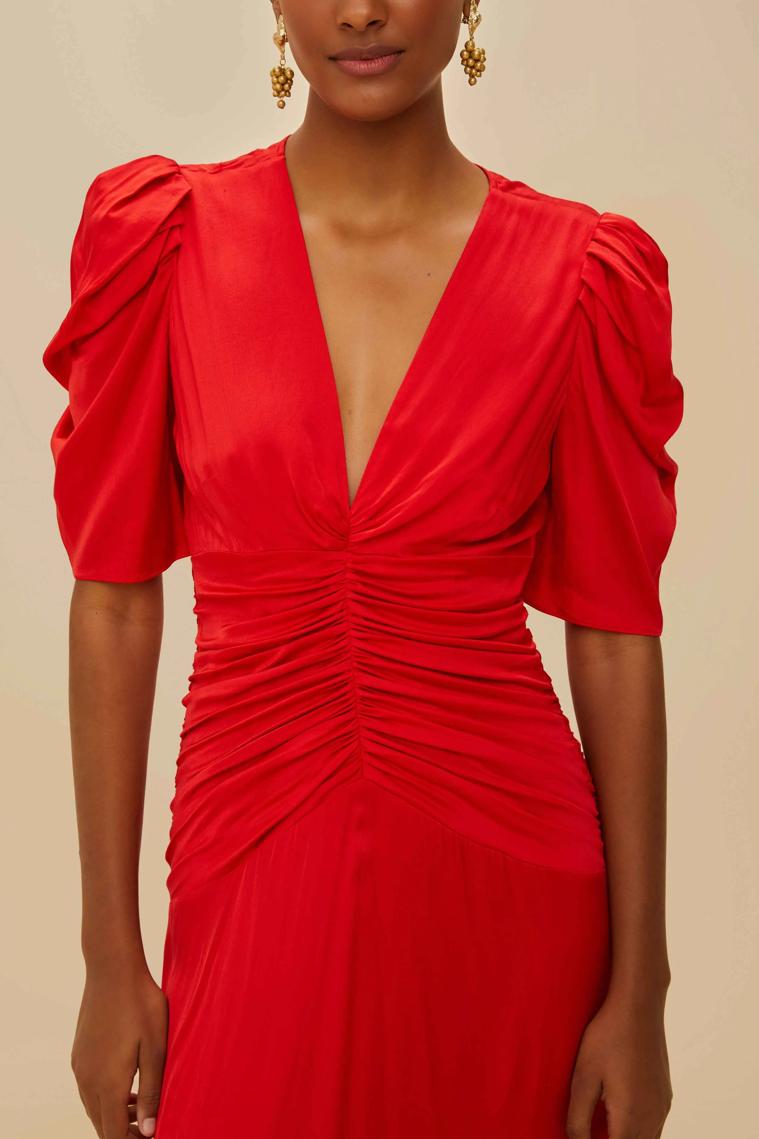 Red Gathered Midi Dress Elegant fit for formal occasions