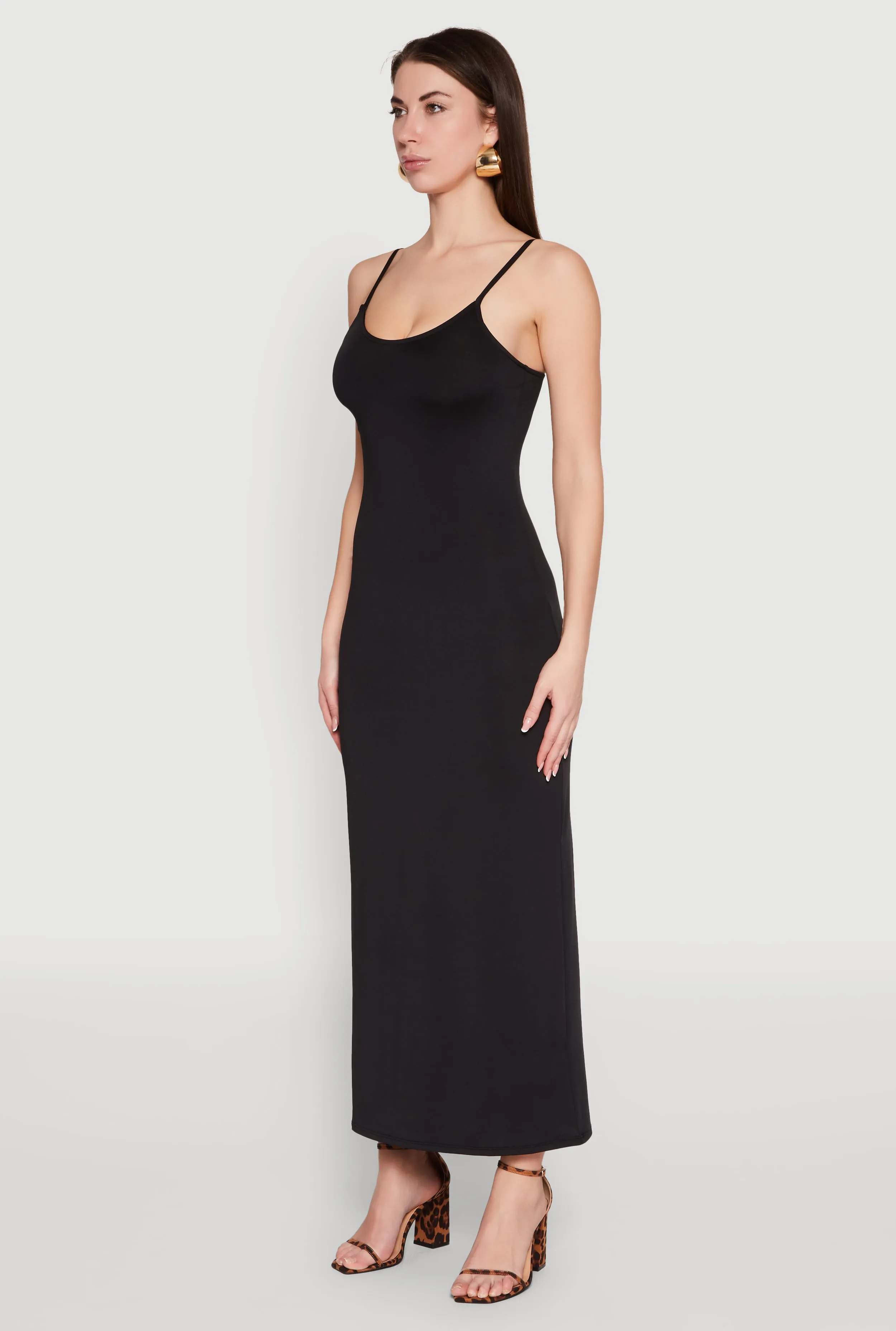 Scoop Neck Cami Maxi Dress This maxi dress offers the perfect combination of comfort and style for everyday wear