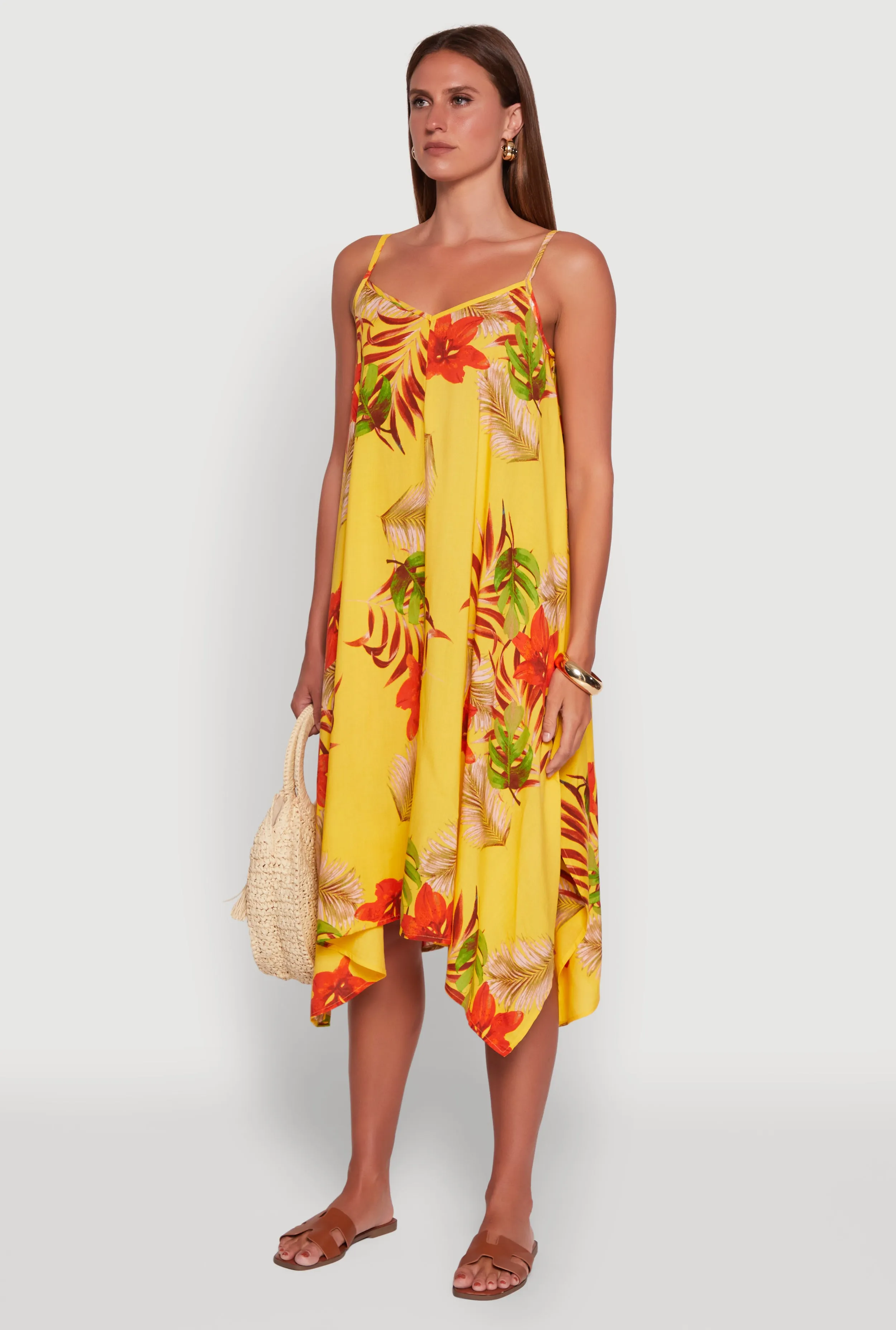 Floral Print Sharkbite Hem Shift Dress With its simple and clean design this dress makes a chic statement wherever you go