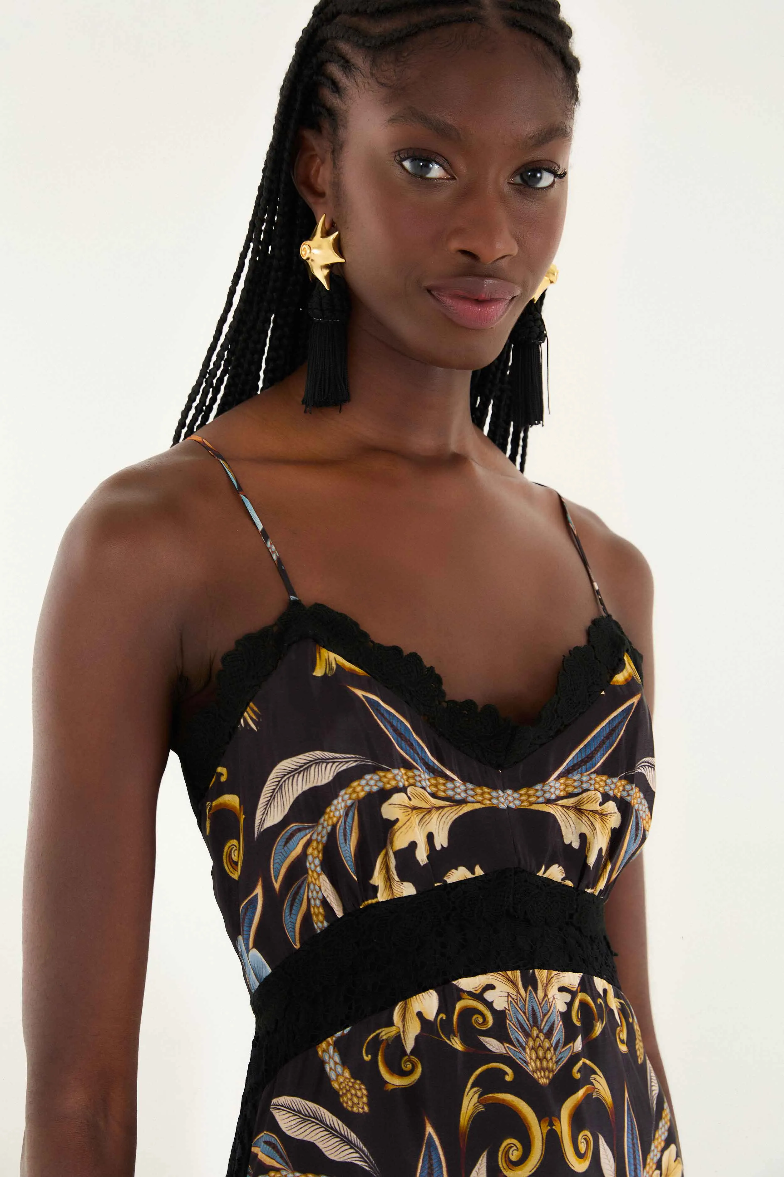 Stylish Silhouettes Layer Light Black Flowerful Garden Midi Dress