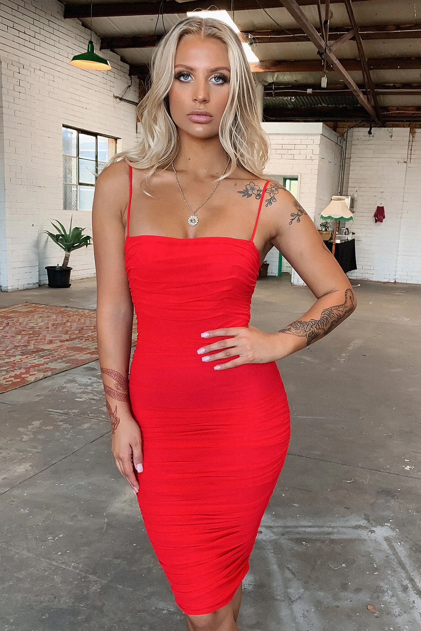 Relaxed summer midi Zena Mesh Midi Dress - Red