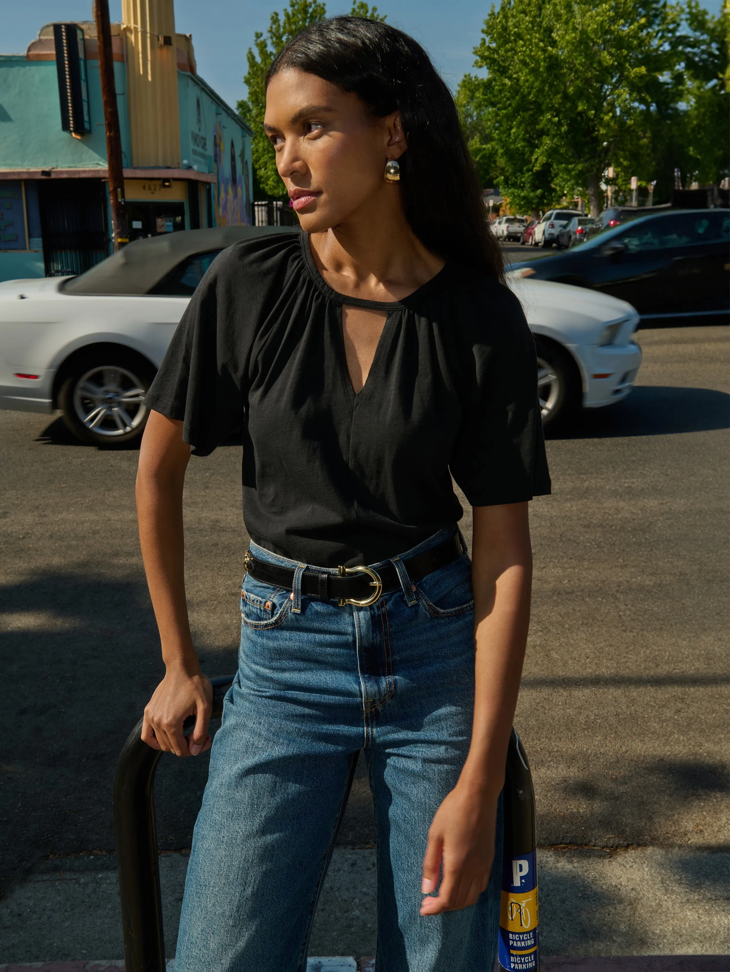 Tracy Keyhole Top Seamless Design AdjustableWaistband