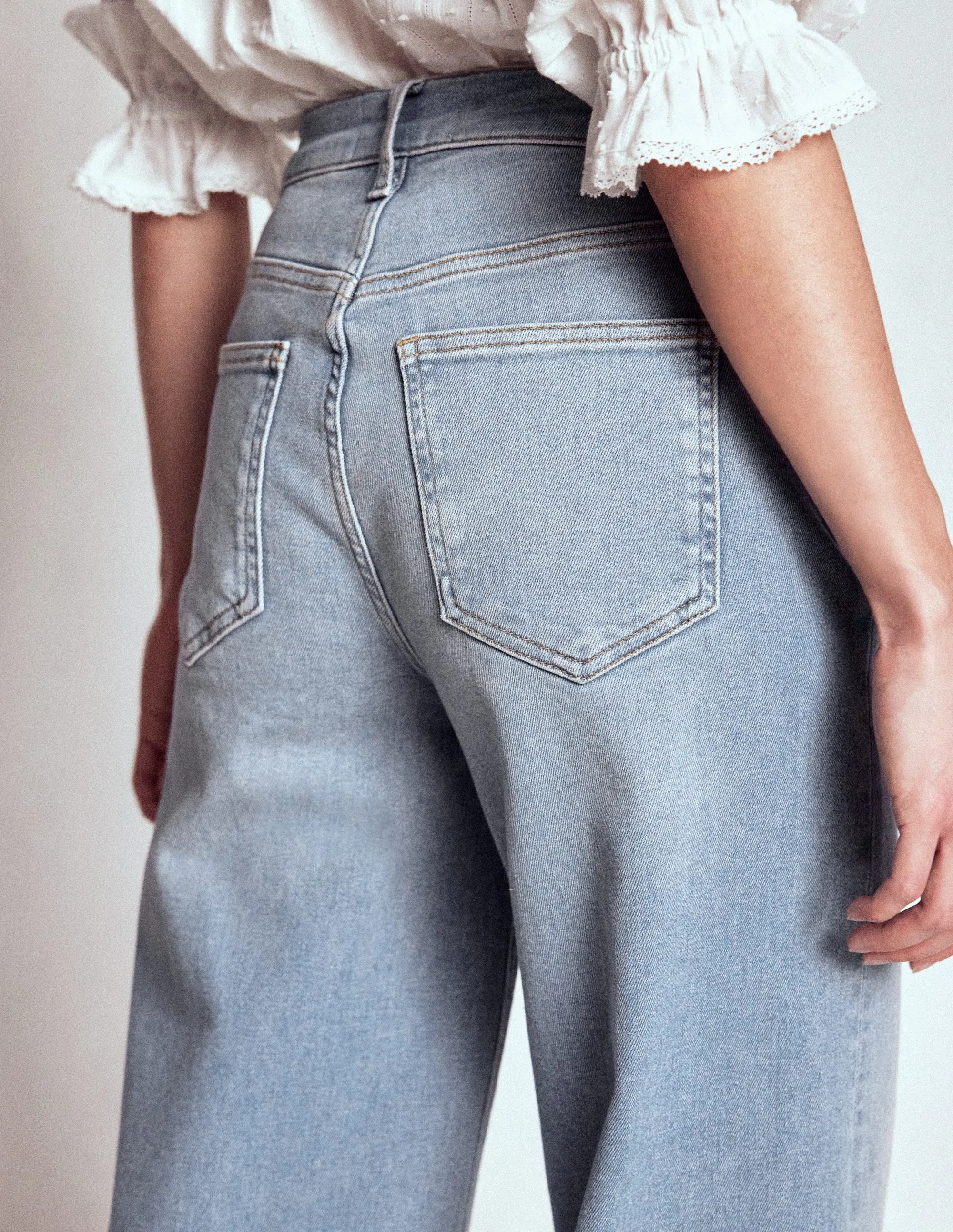 Color Lock Technology High Rise Wide Leg Jeans-Light Vintage
