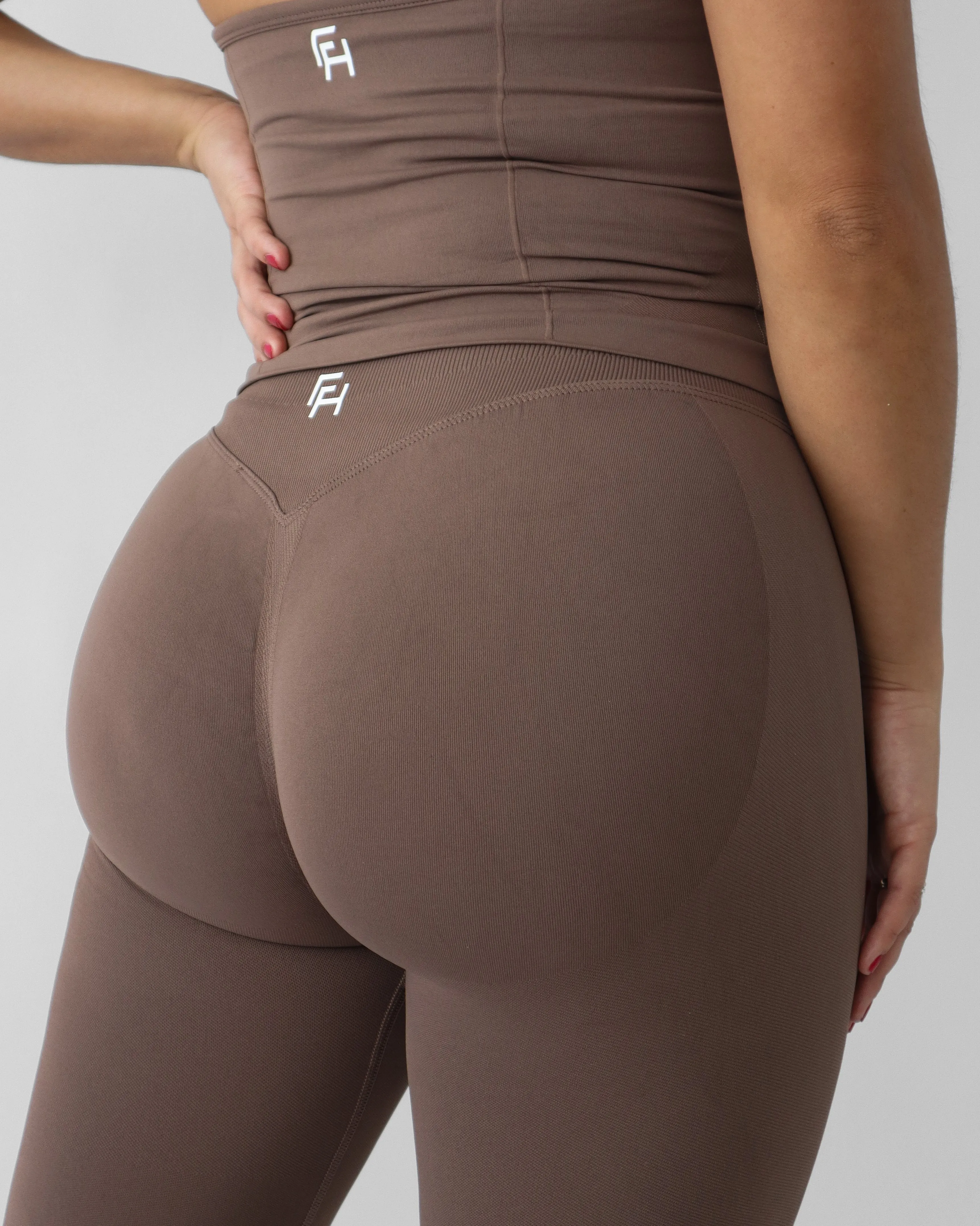 Ascend Leggings 27" - Oak Gym Workout Petite Size Perfect Fit