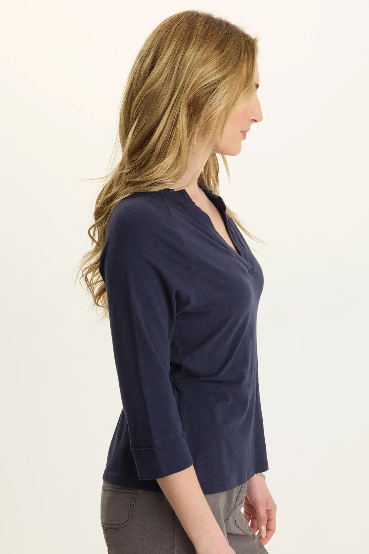 SeamlessPockets Winter Core Angelo Stretch Jersey V-Neck Tee