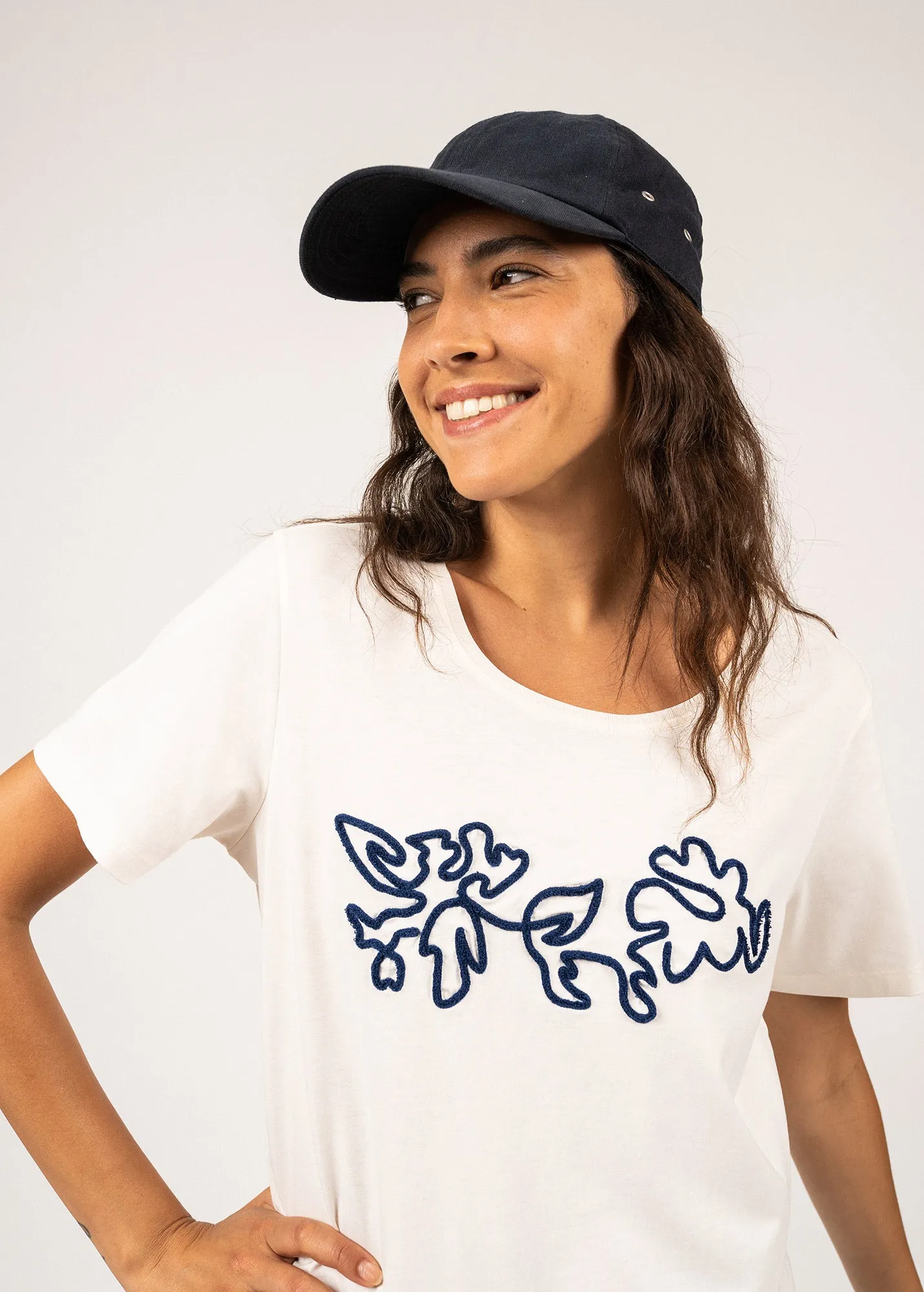Office Glam CompressionKnit SANDY - Tee with Embossed Flower Embroidery | 100% Cotton (IVORY / INDIGO)