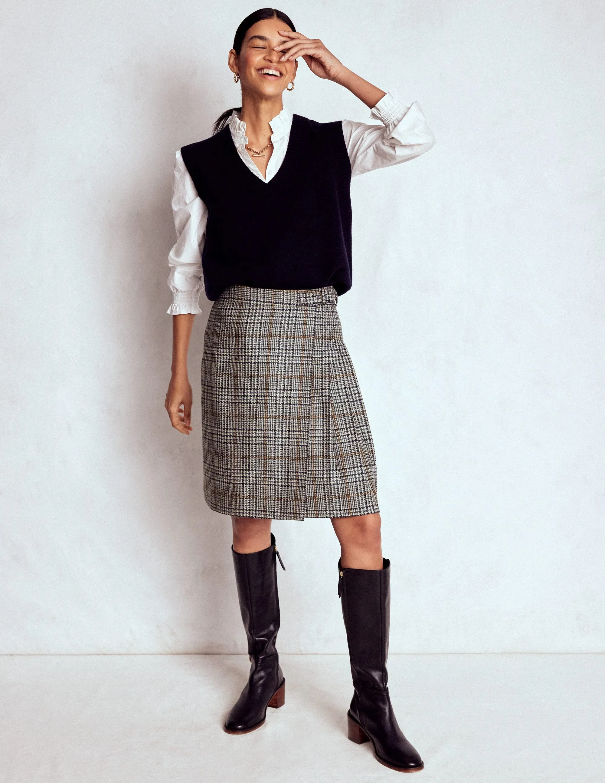 Helen Wool Kilt Skirt-Blue, Grey Prince of Wales Neat Mood