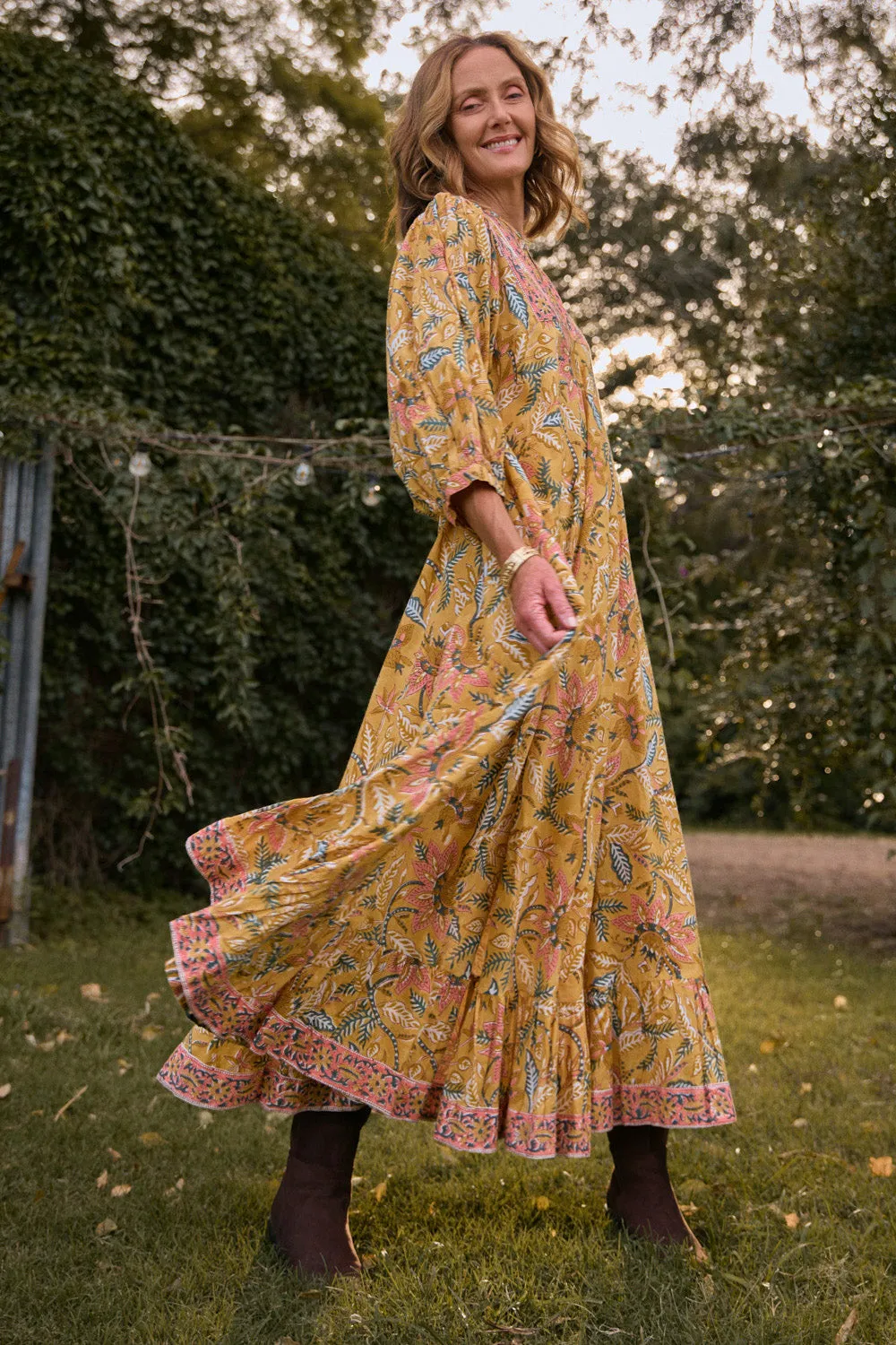 Bonnie Umbrella Dress in Sunshine Elegant high-waist gown Its simple design makes it easy to pair with accessories and shoes for a personalized look