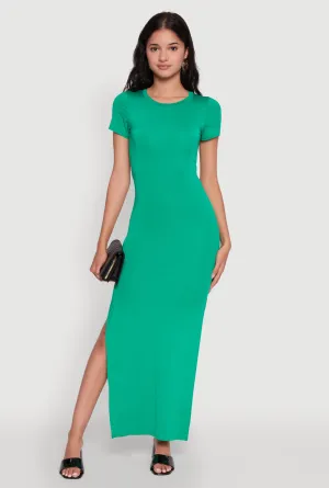 The flowing nature of this maxi dress ensures that you can move freely without sacrificing style Morning Glow Daisy Crew Neck Side Slit T Shirt Dress